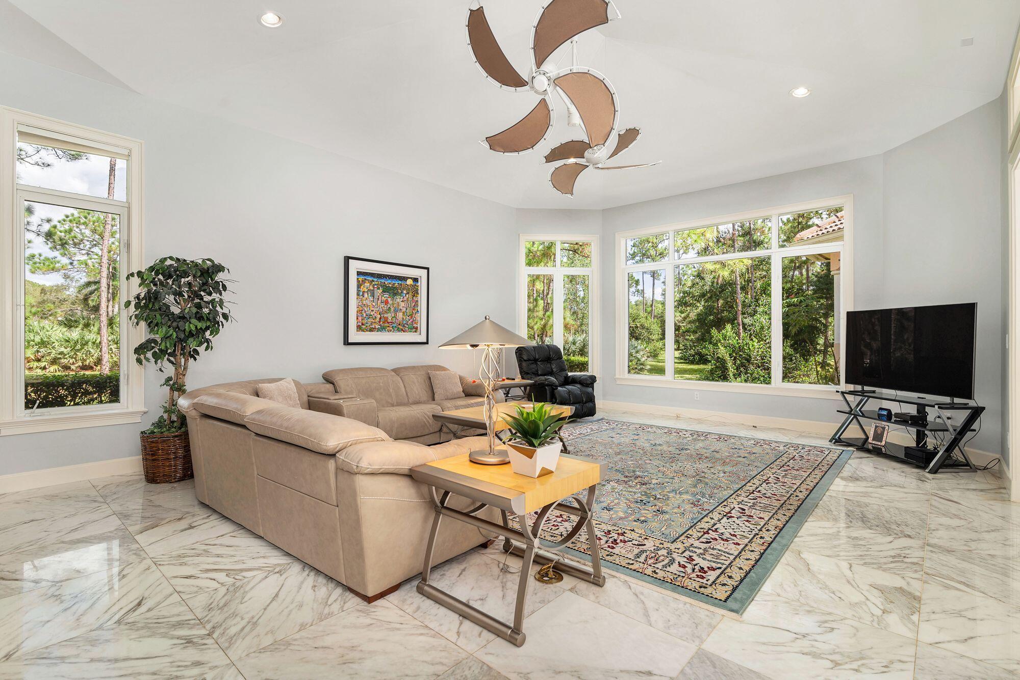 14589 Crazy Horse Lane