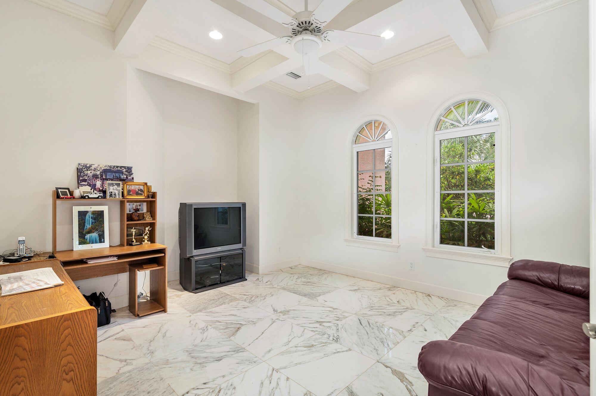 14589 Crazy Horse Lane