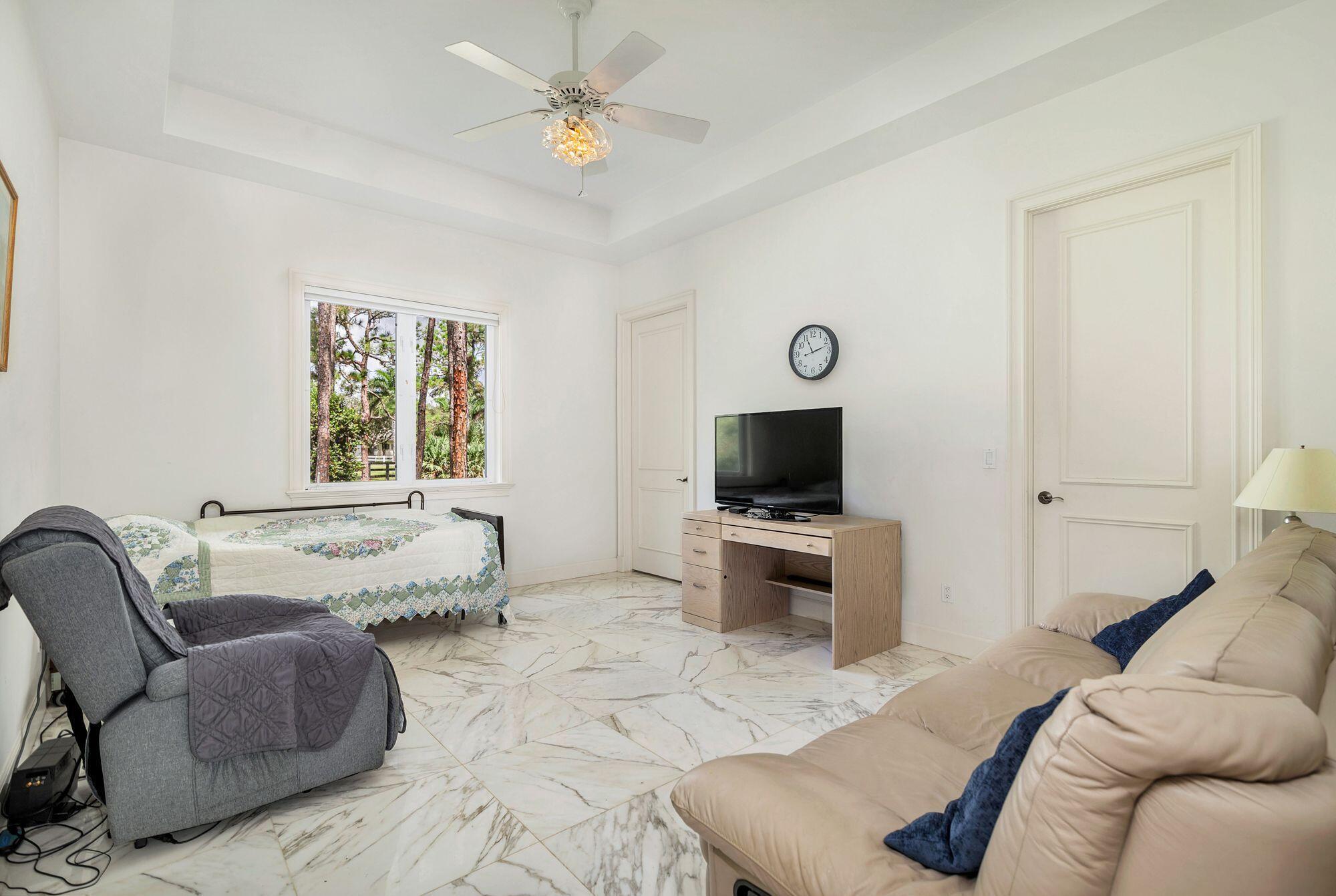 14589 Crazy Horse Lane