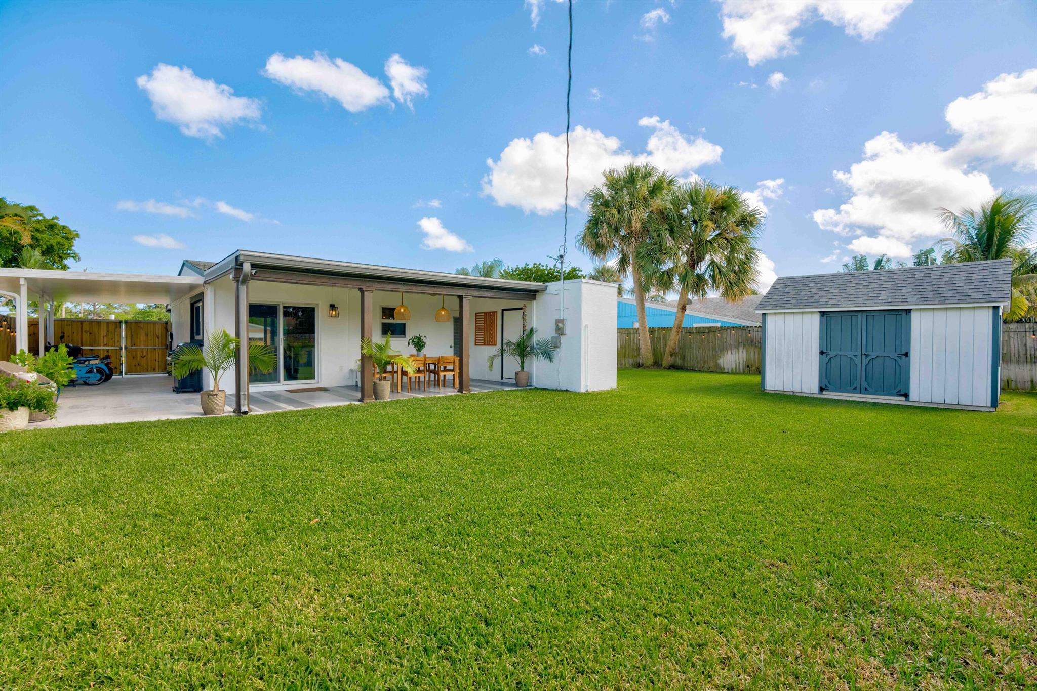 9491 Bloomfield Drive