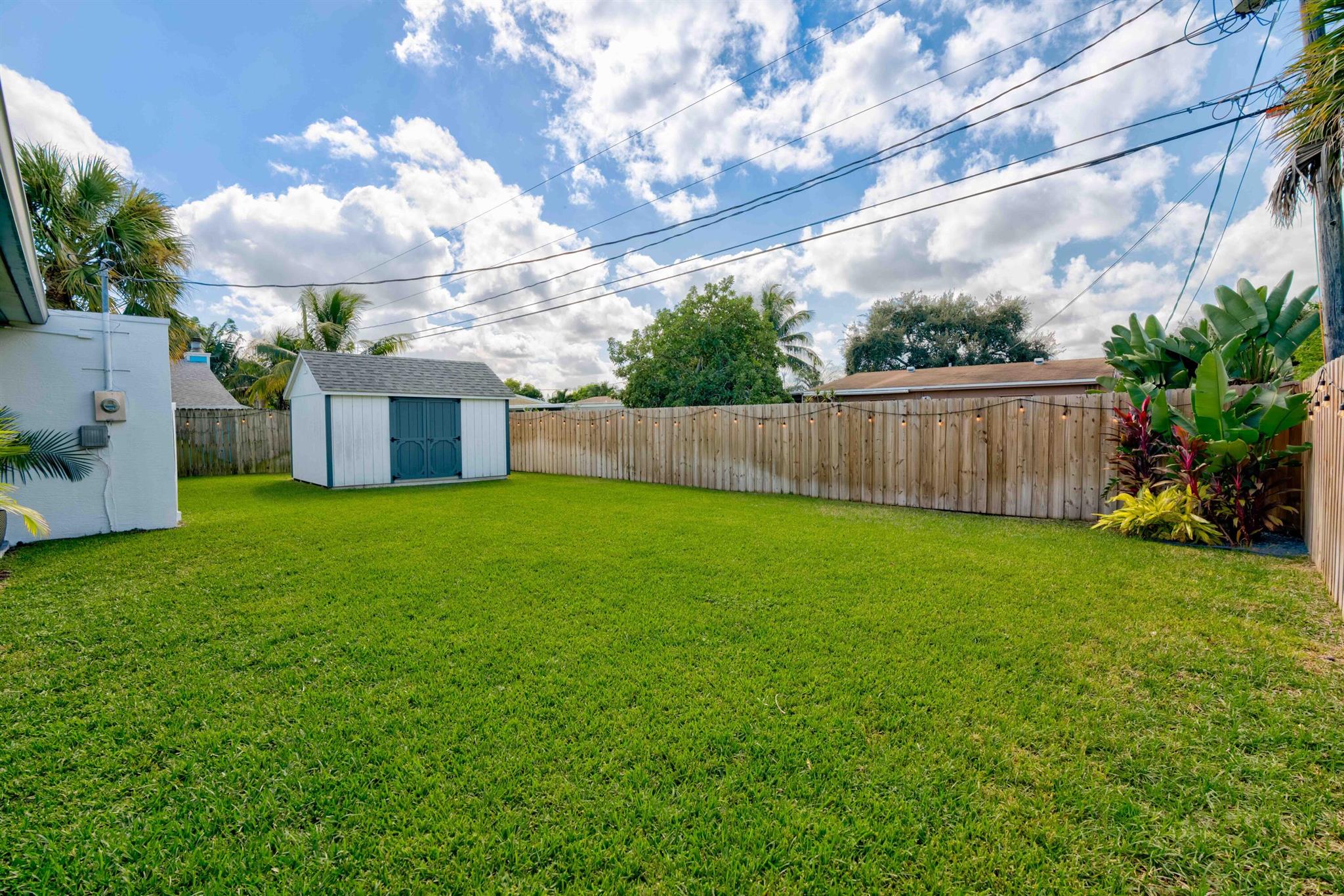 9491 Bloomfield Drive