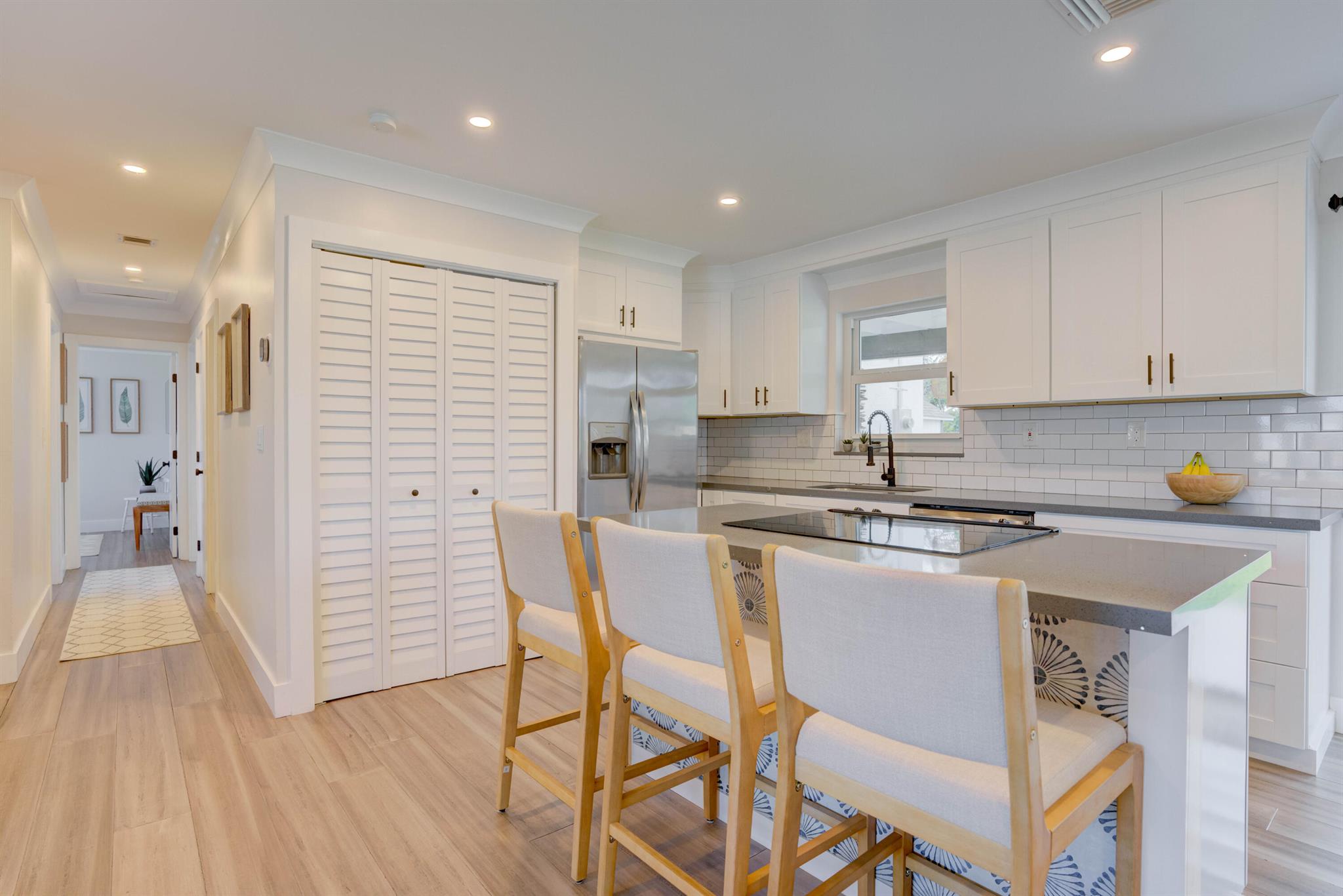 9491 Bloomfield Drive