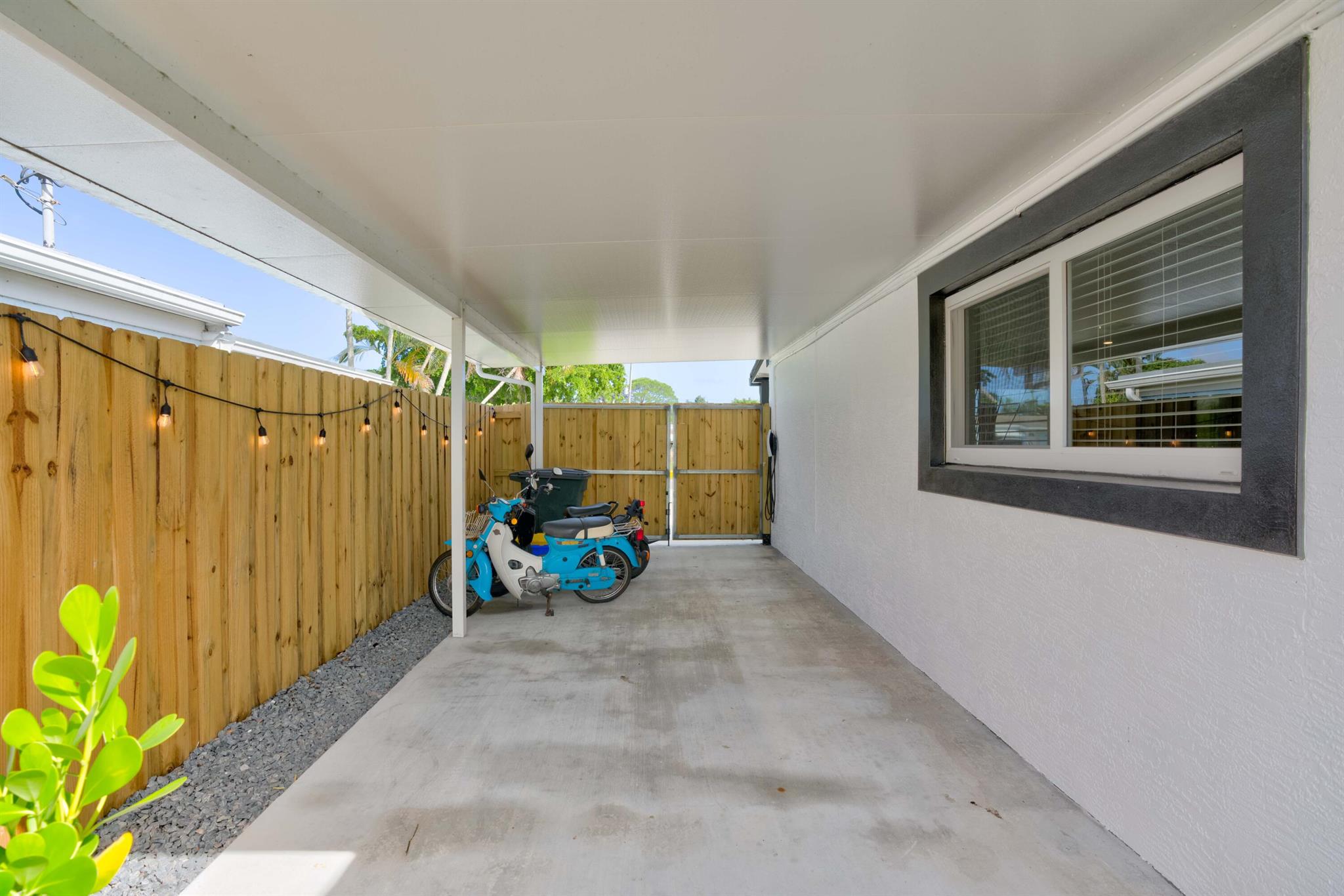 9491 Bloomfield Drive