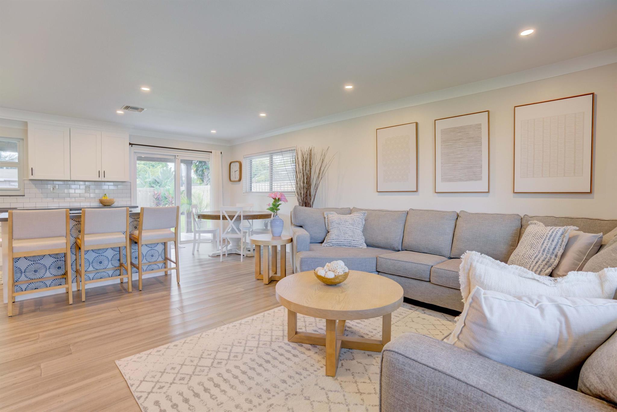 9491 Bloomfield Drive