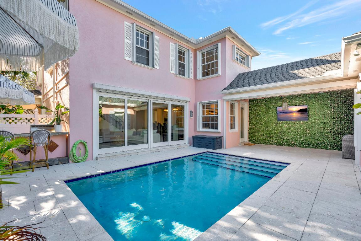 313 Bougainvillea Drive