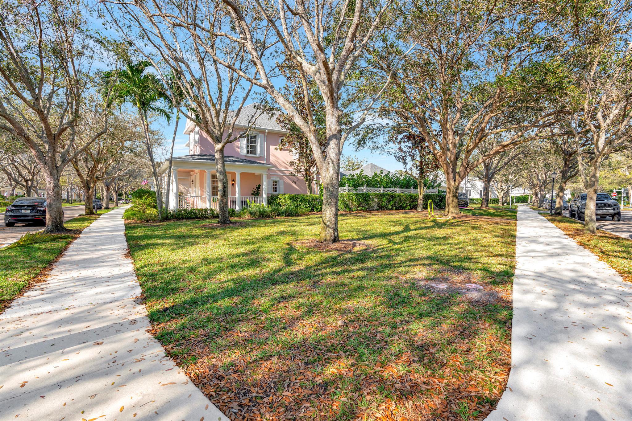 313 Bougainvillea Drive