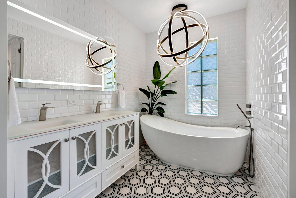 313 Bougainvillea Drive