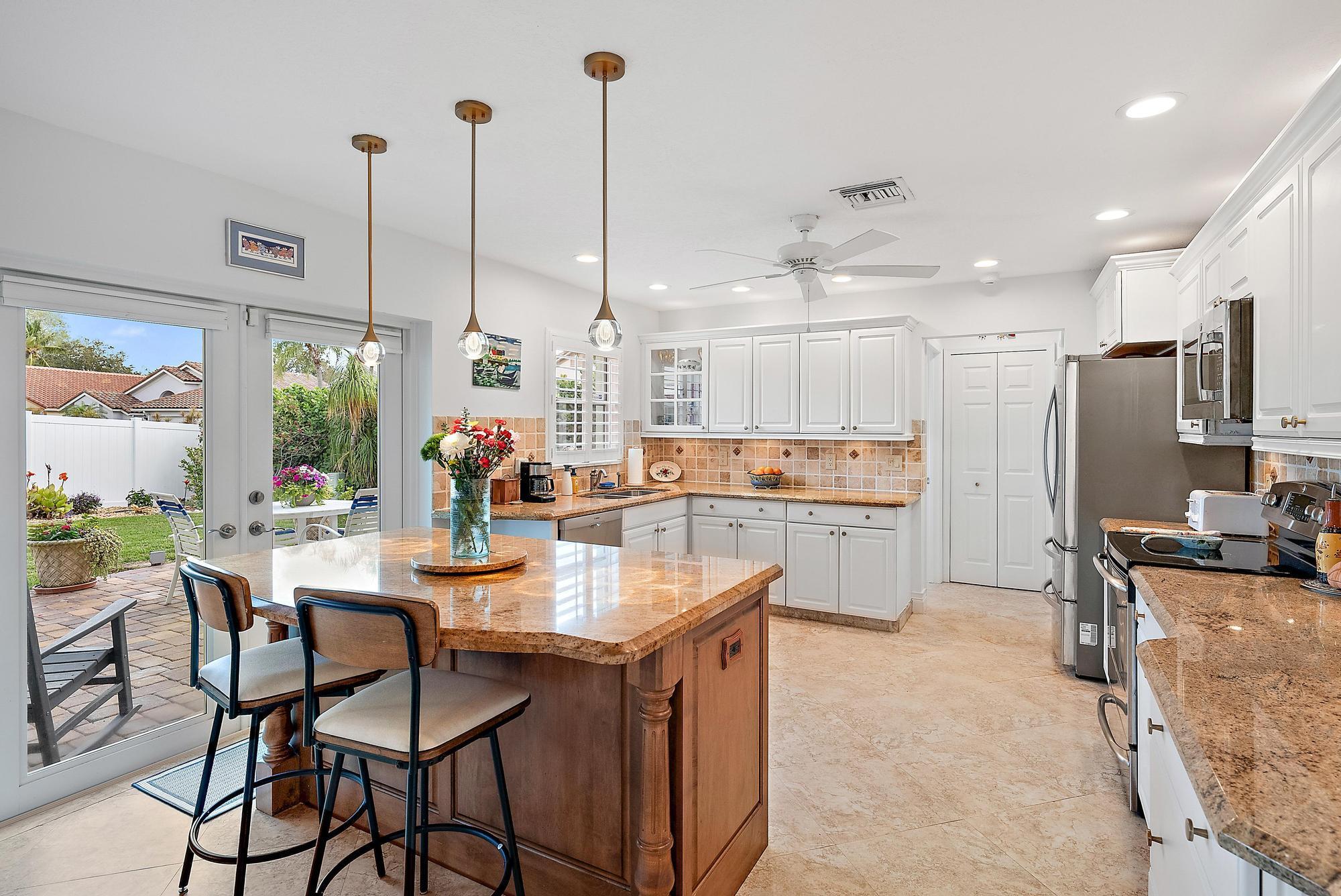 149 Stonebriar Boulevard