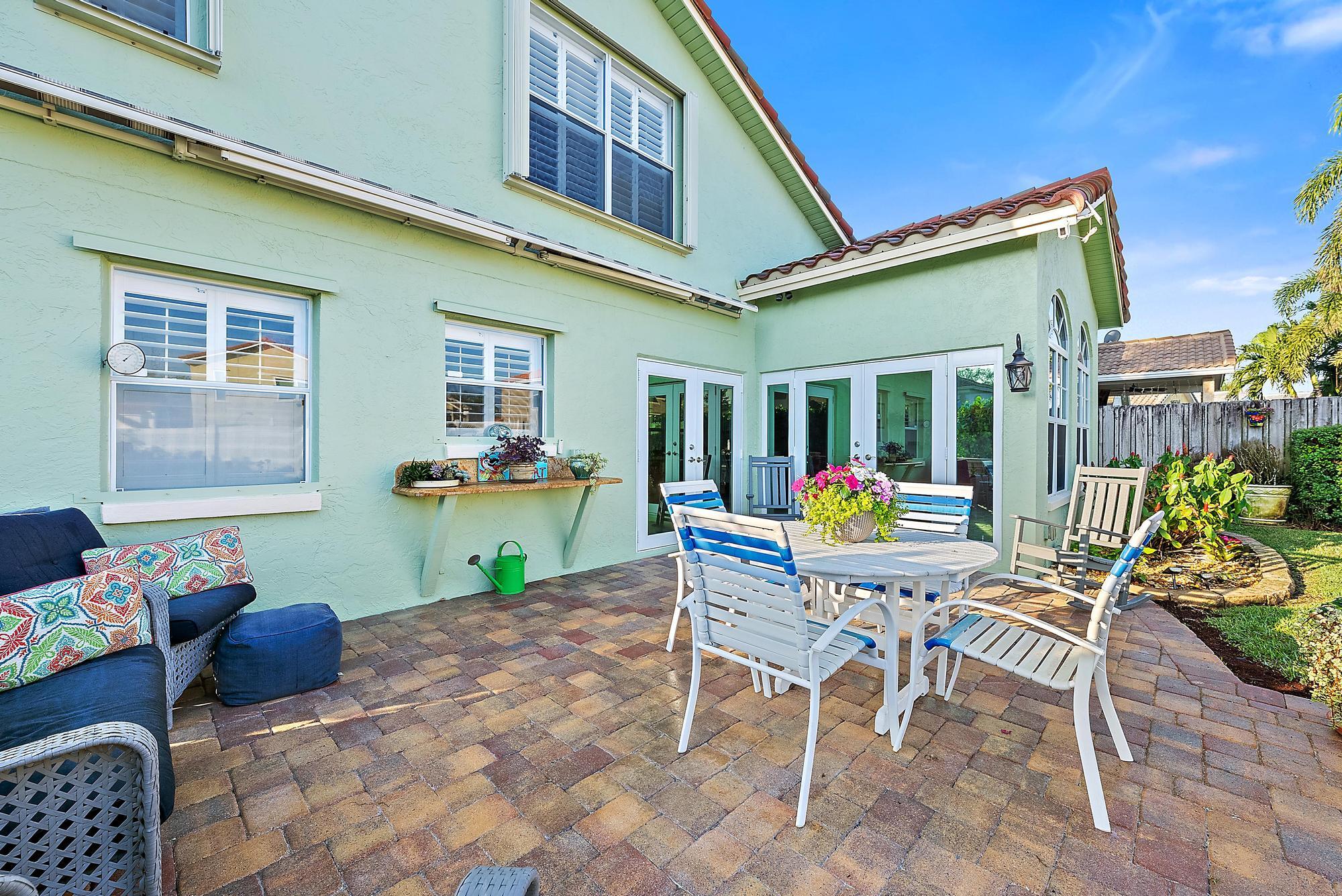 149 Stonebriar Boulevard