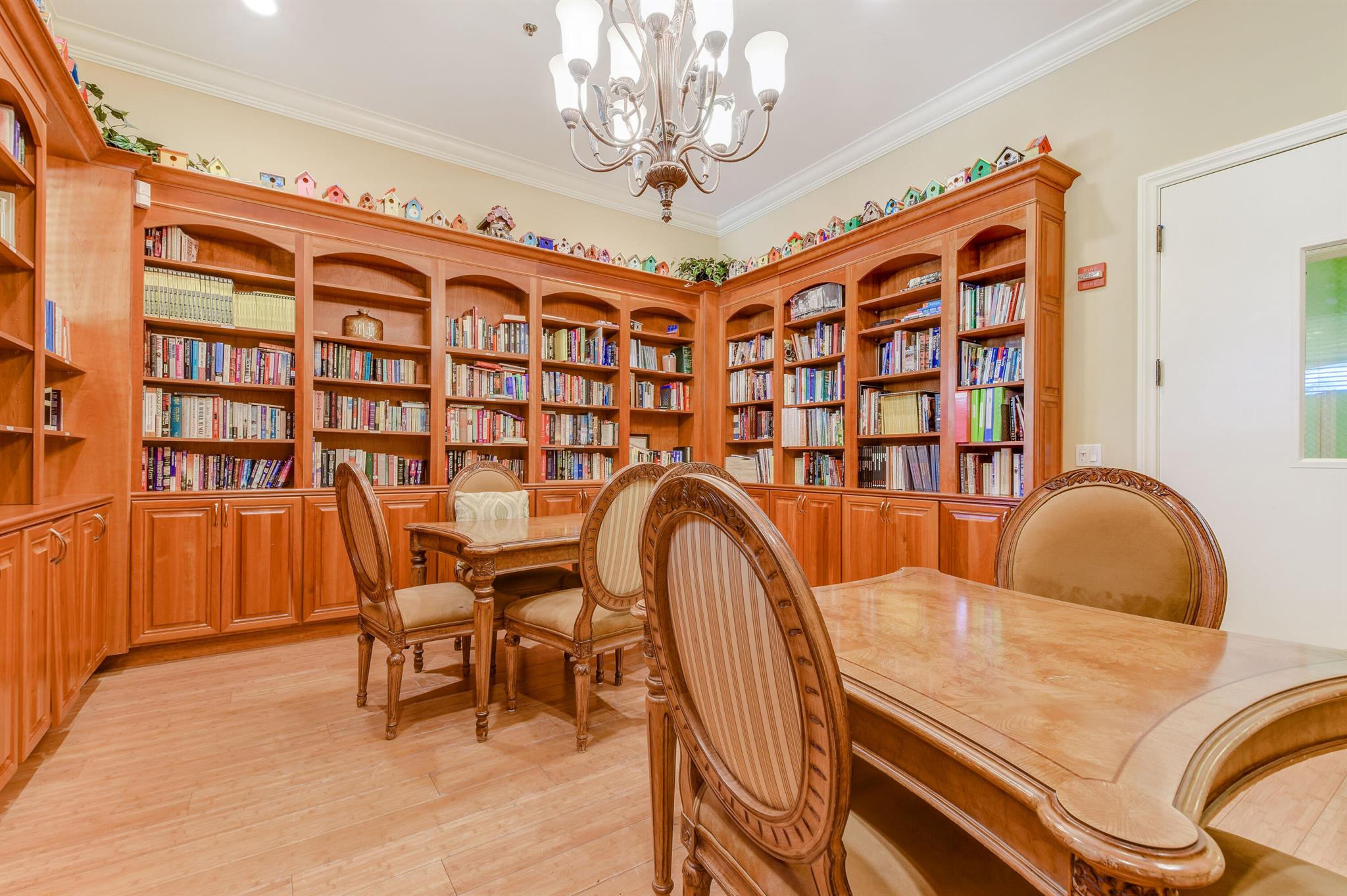 706 Duchess Court