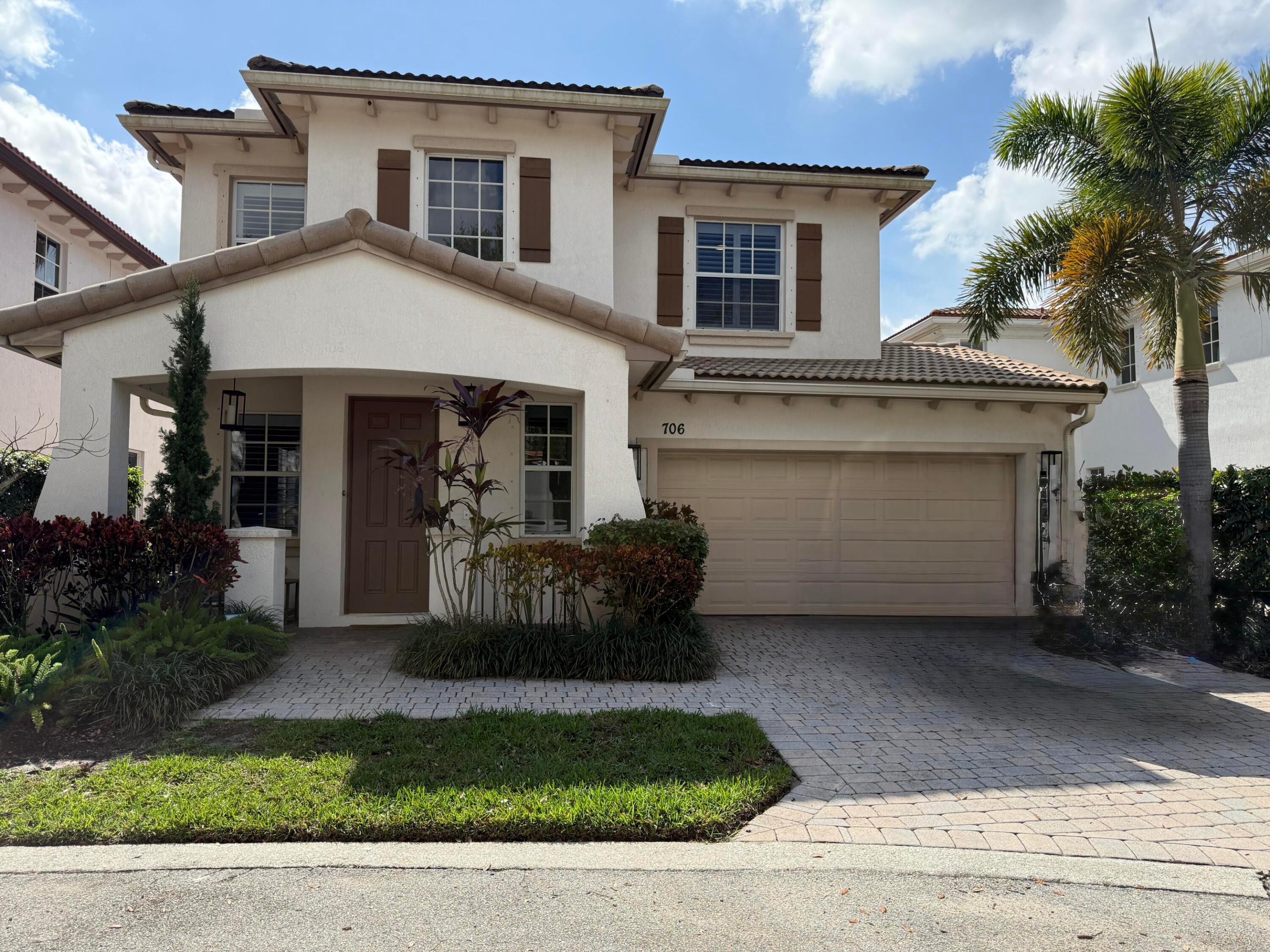 706 Duchess Court