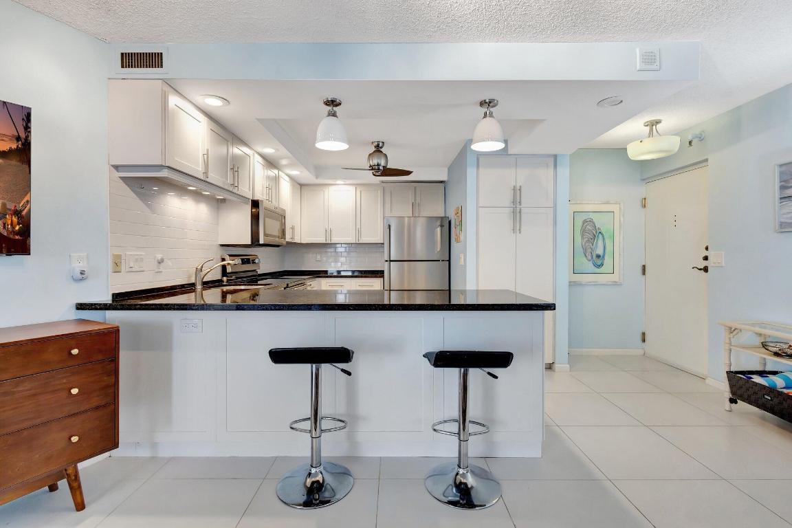 2800 N Ocean Drive A-17c