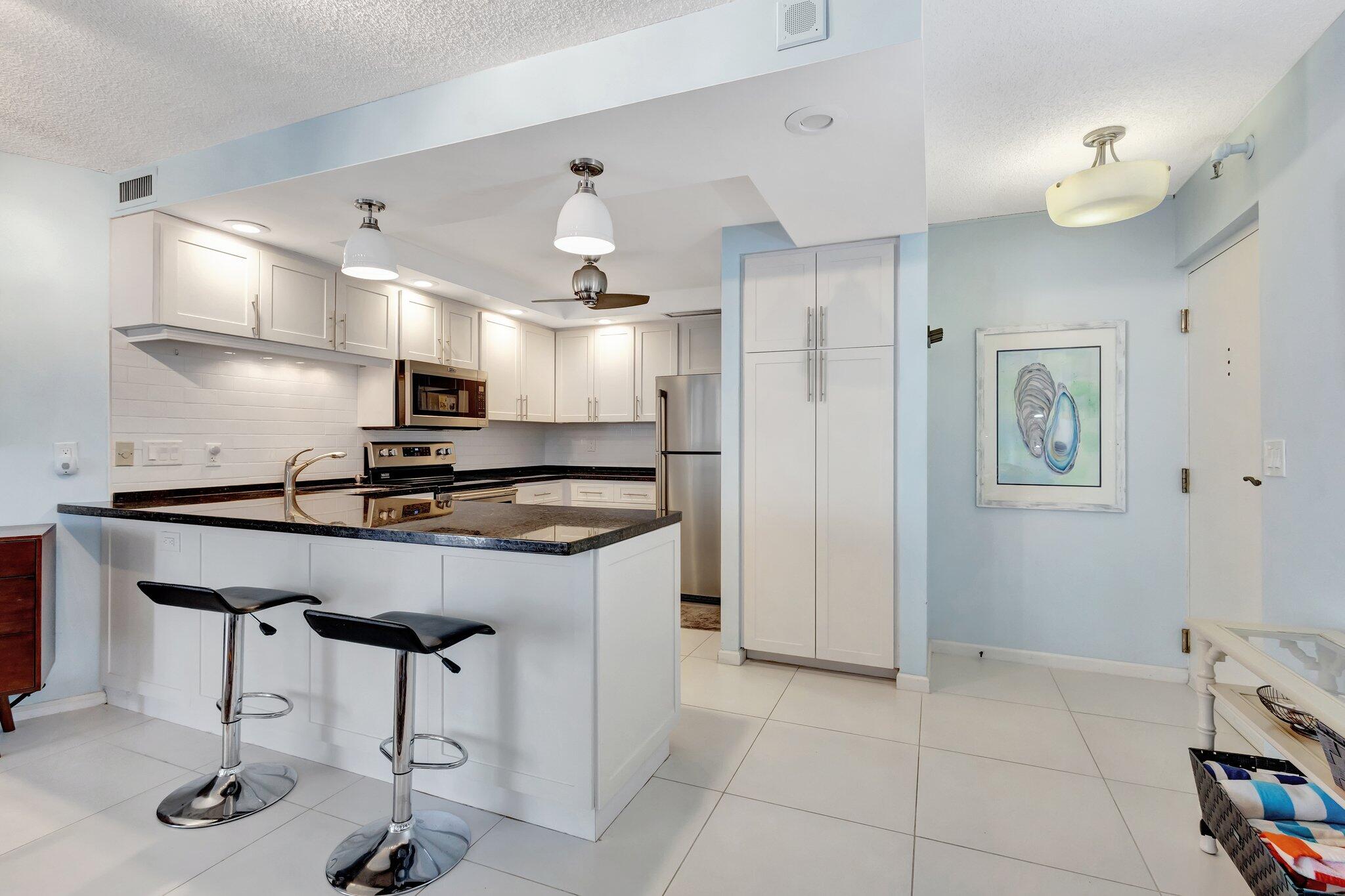 2800 N Ocean Drive A-17c