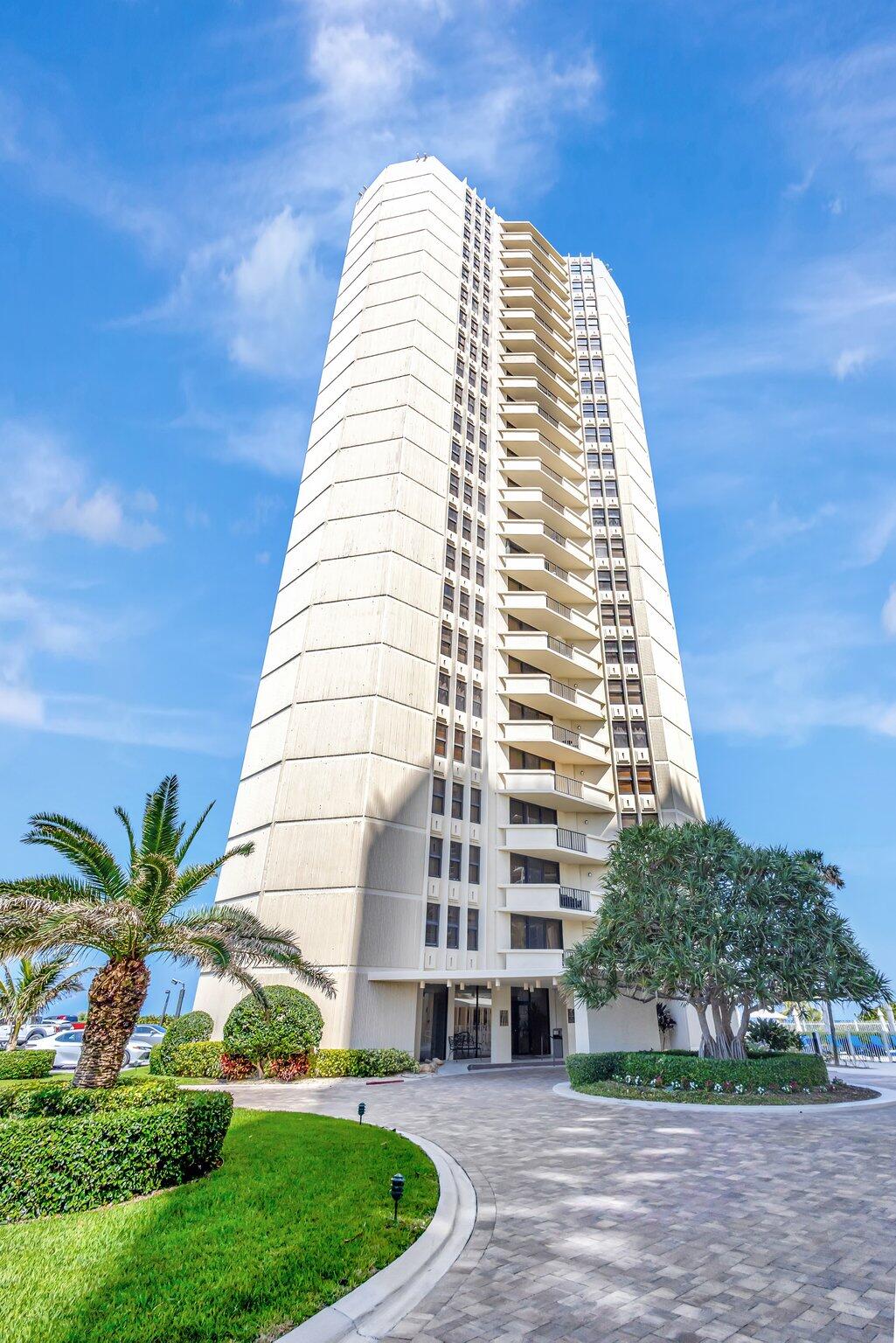 2800 N Ocean Drive A-17c