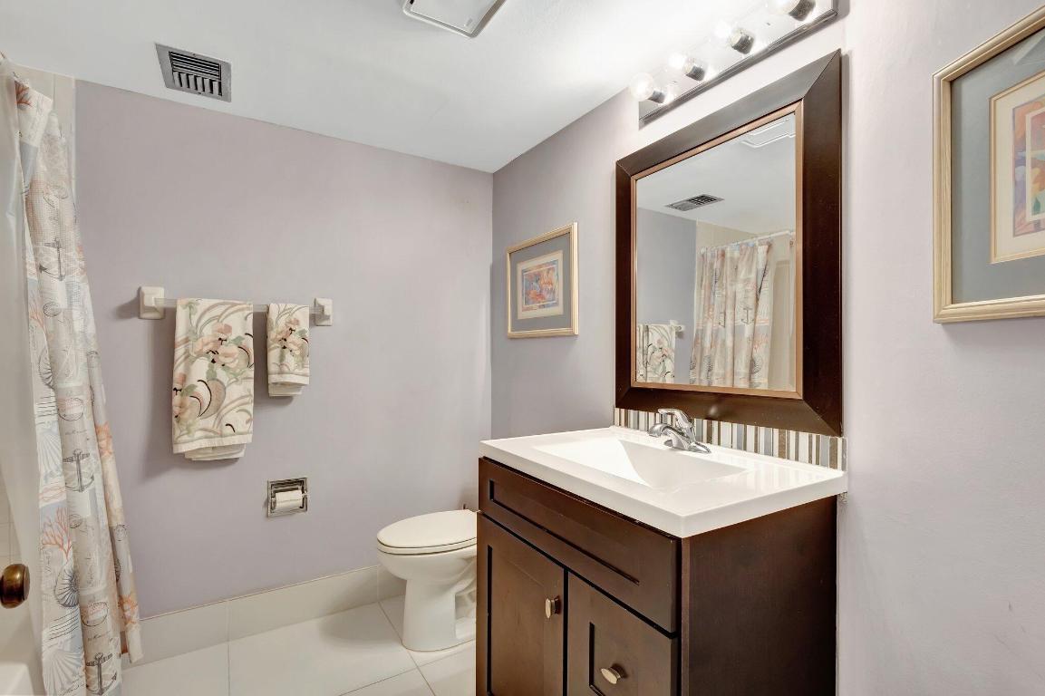 2800 N Ocean Drive A-17c