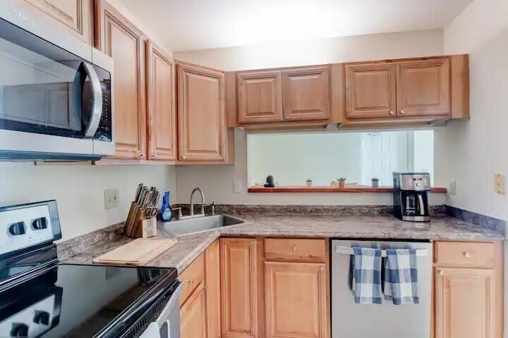 1007 Green Pine Boulevard G1