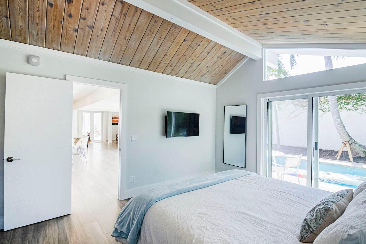 103 W Sandpiper Circle W