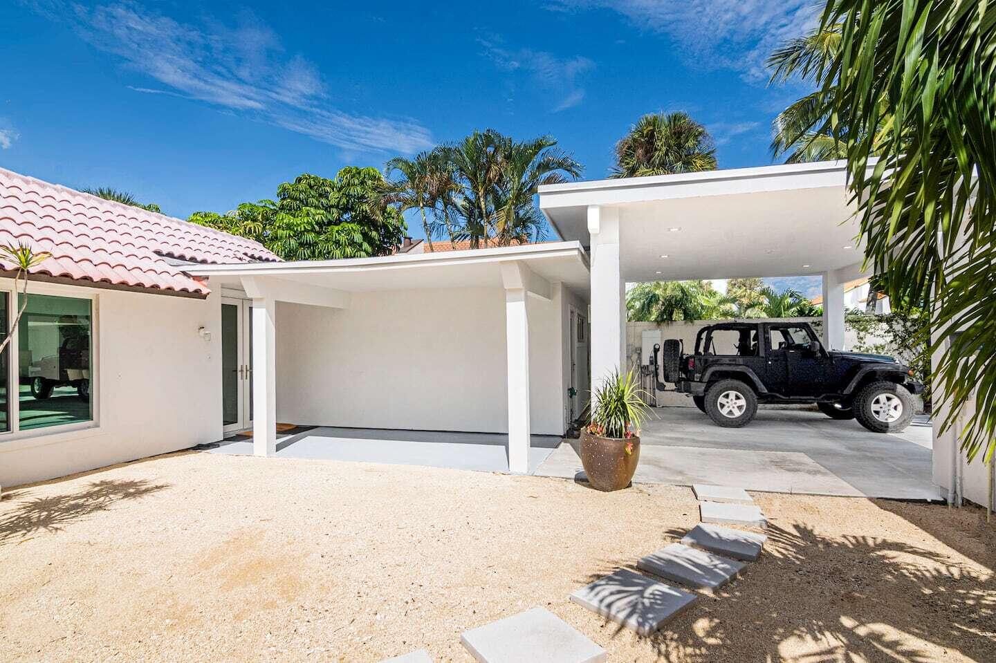 103 W Sandpiper Circle W