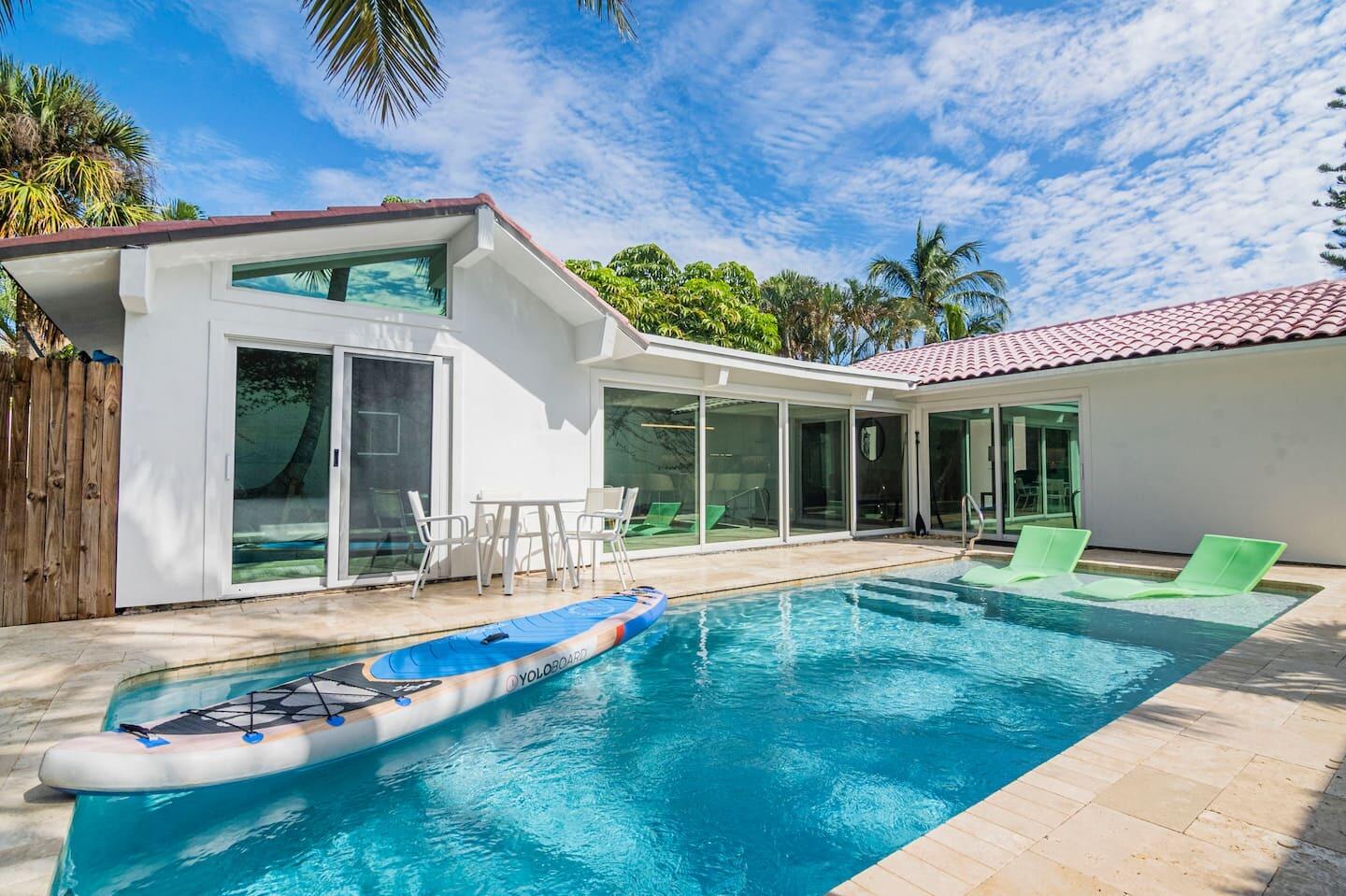 103 W Sandpiper Circle W