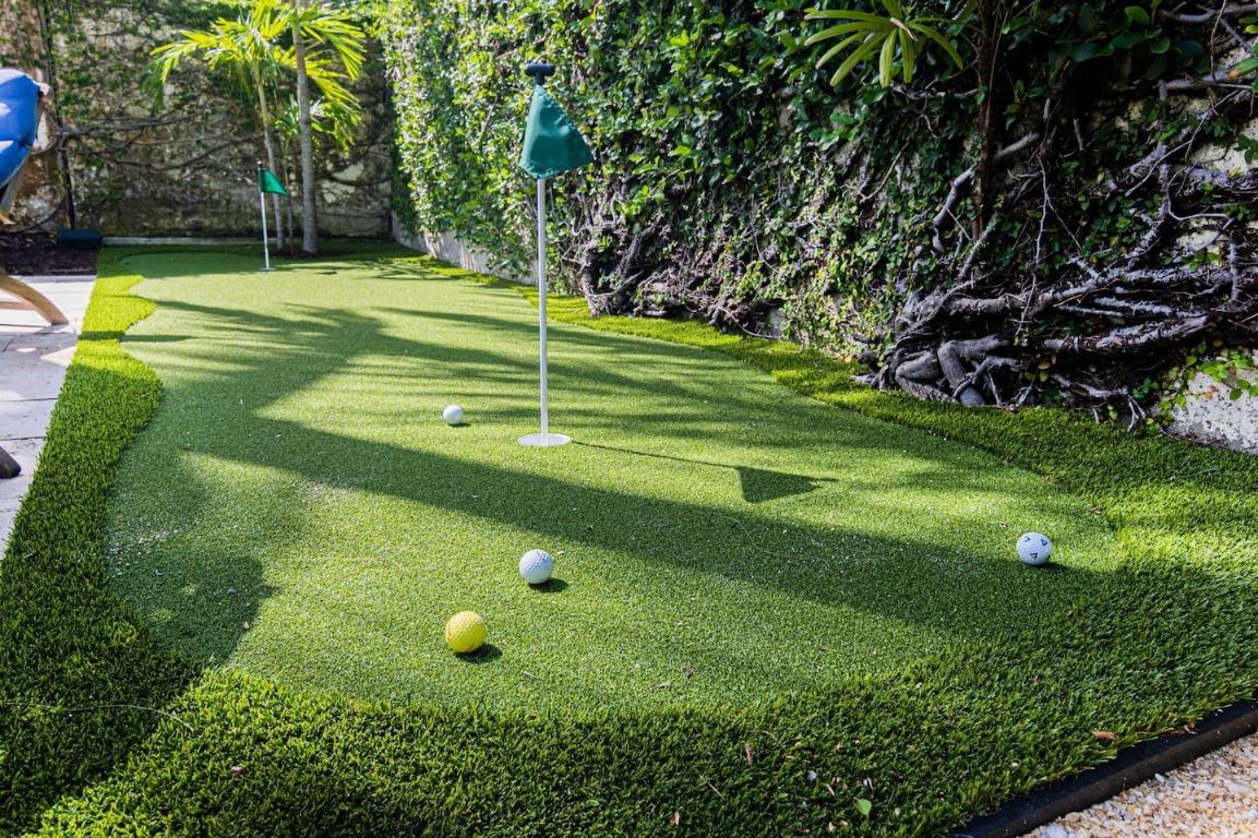 103 W Sandpiper Circle W