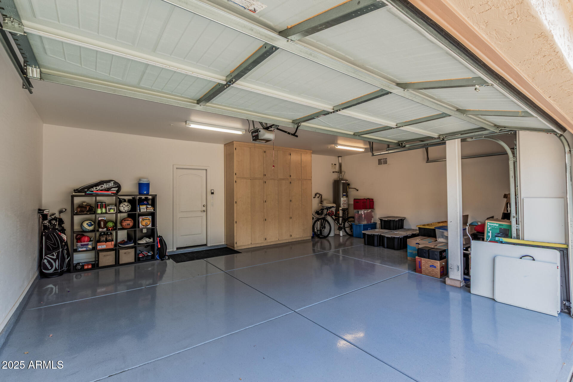 9113 W WHITE FEATHER Lane