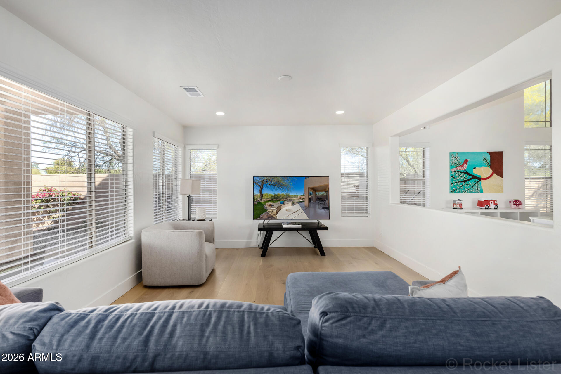 5128 E Roberta Drive
