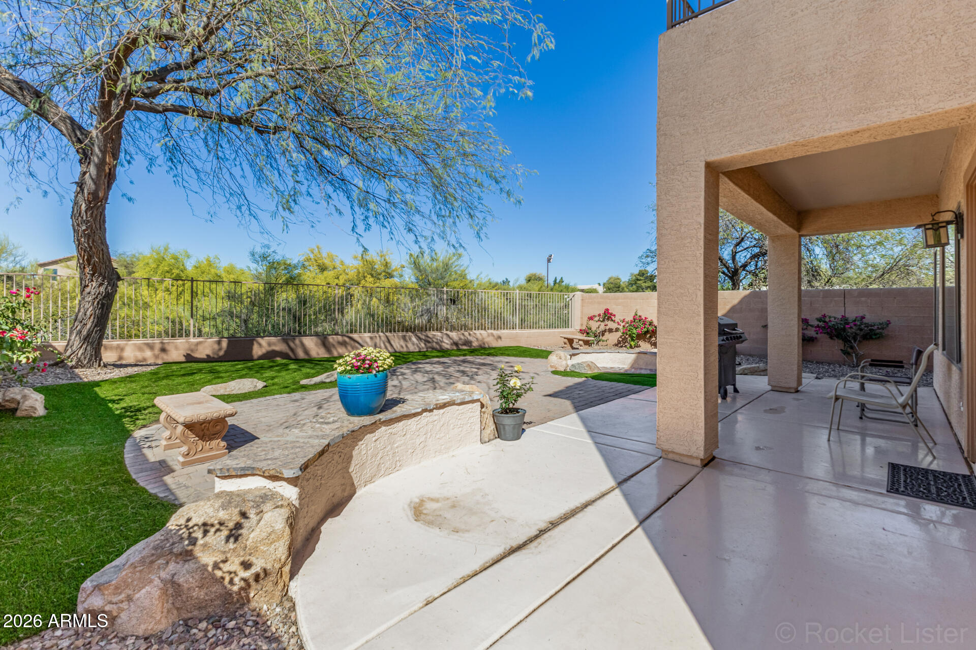 5128 E Roberta Drive