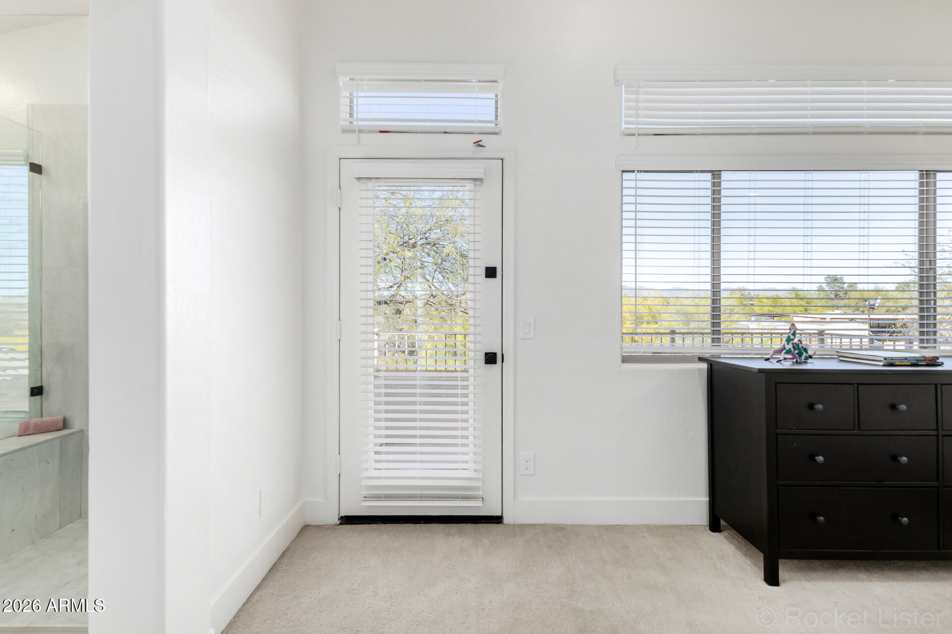5128 E Roberta Drive