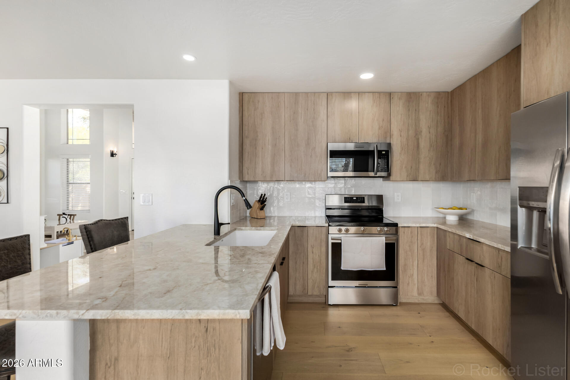 5128 E Roberta Drive
