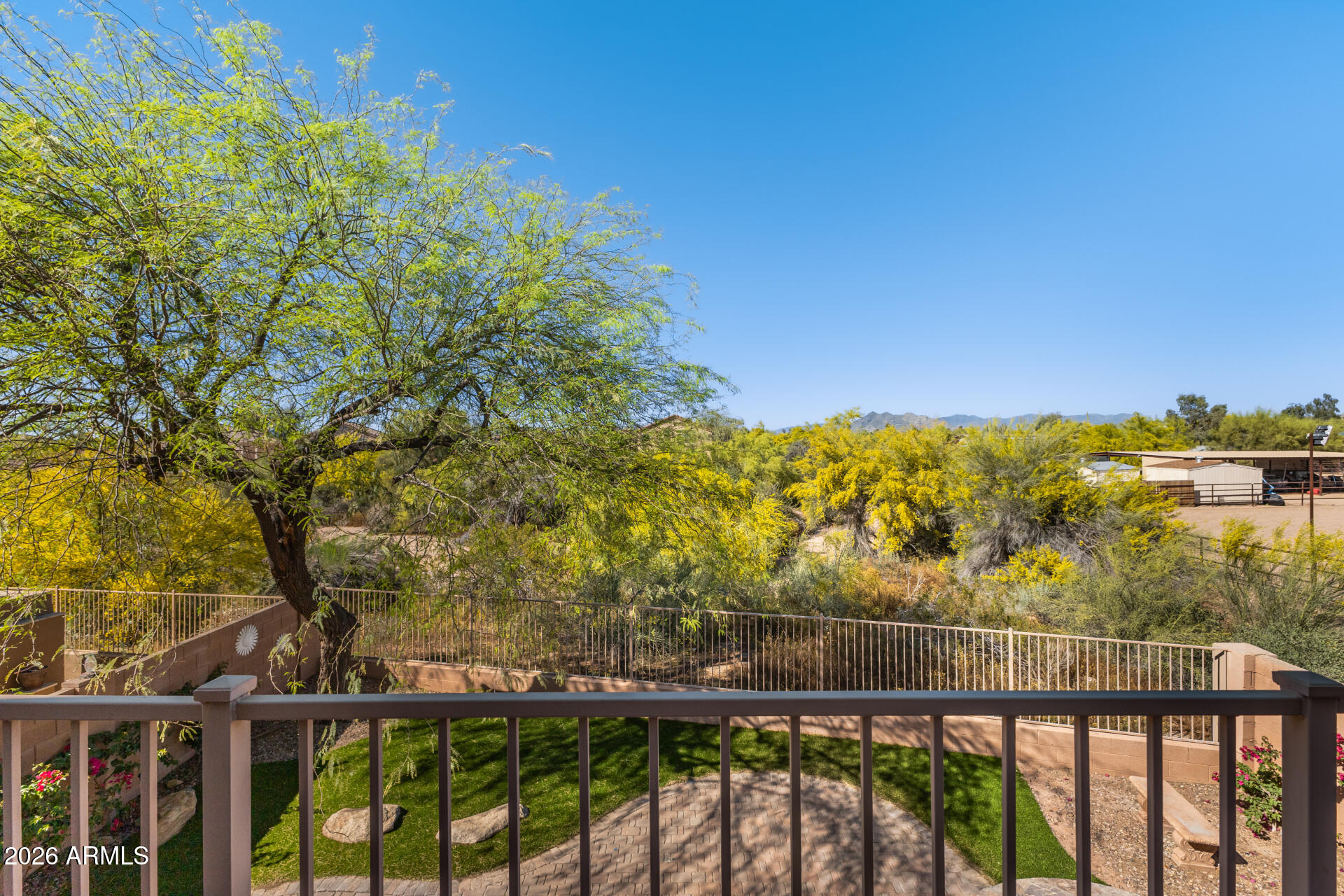 5128 E Roberta Drive