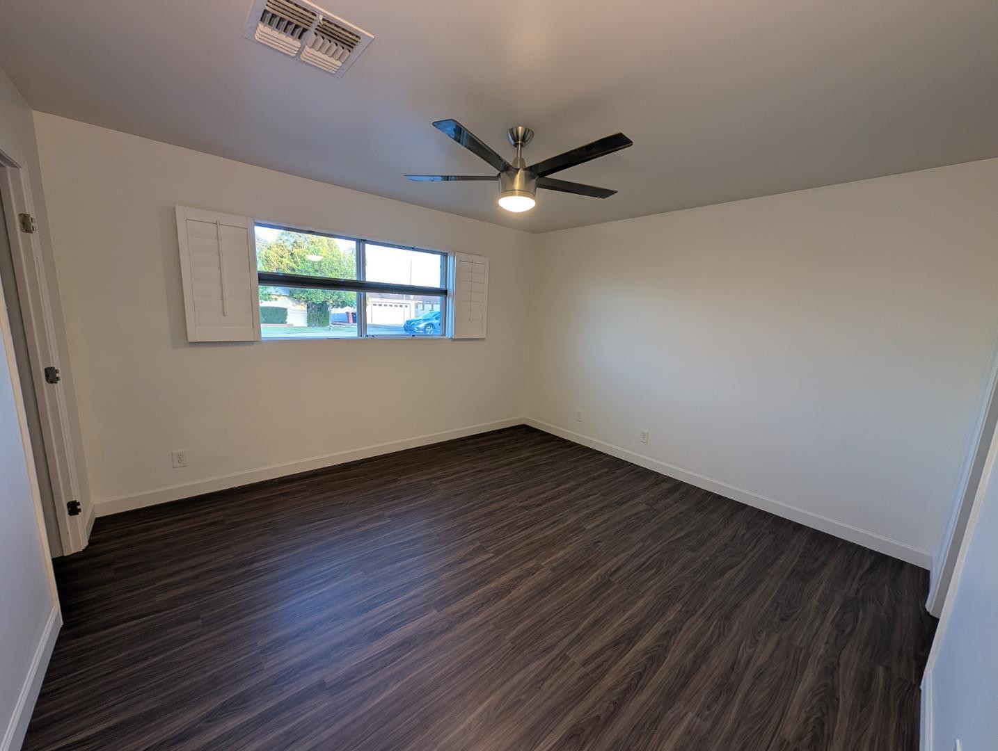 2314 N 64th Place