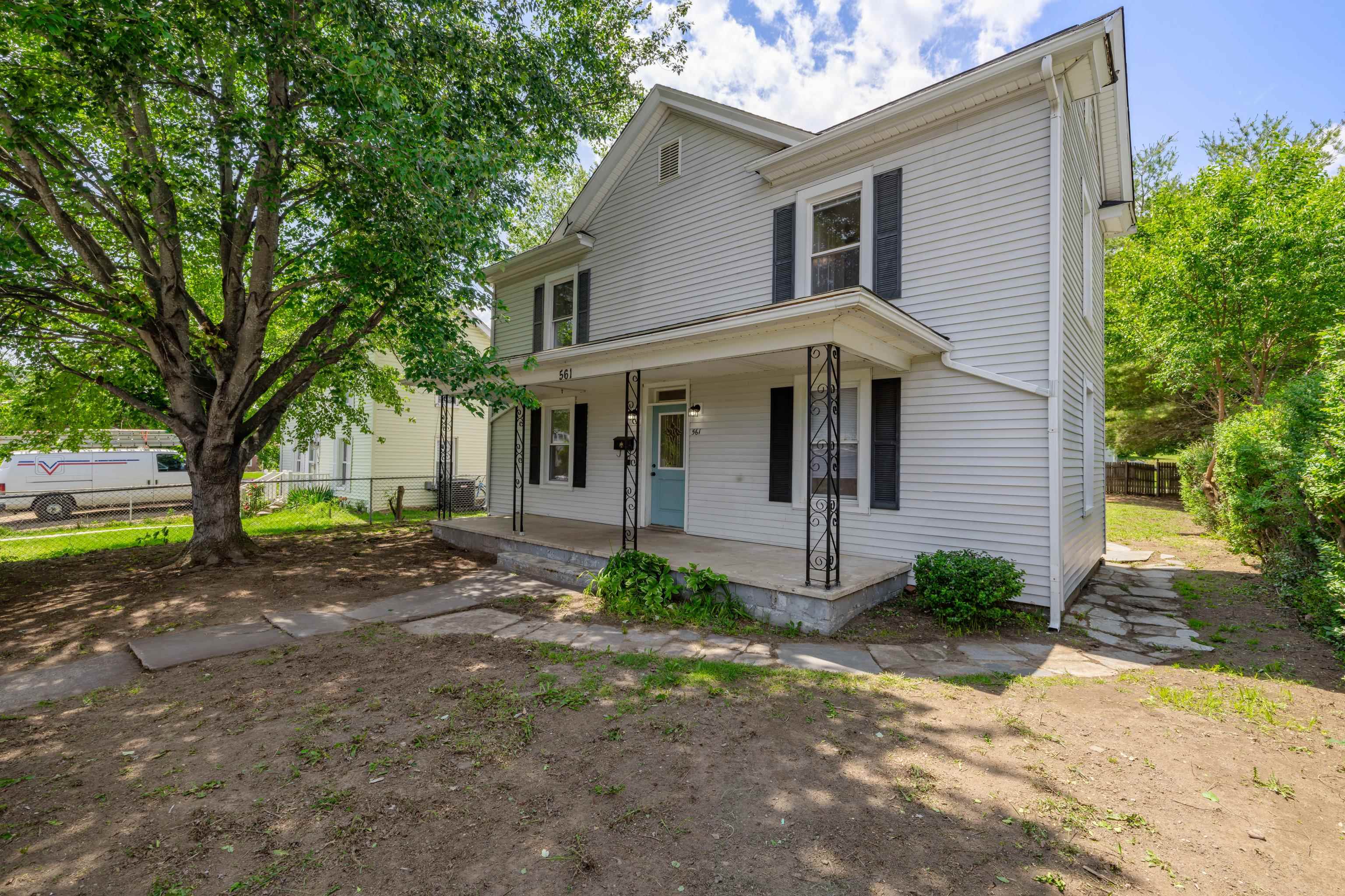 561 ARCH AVE