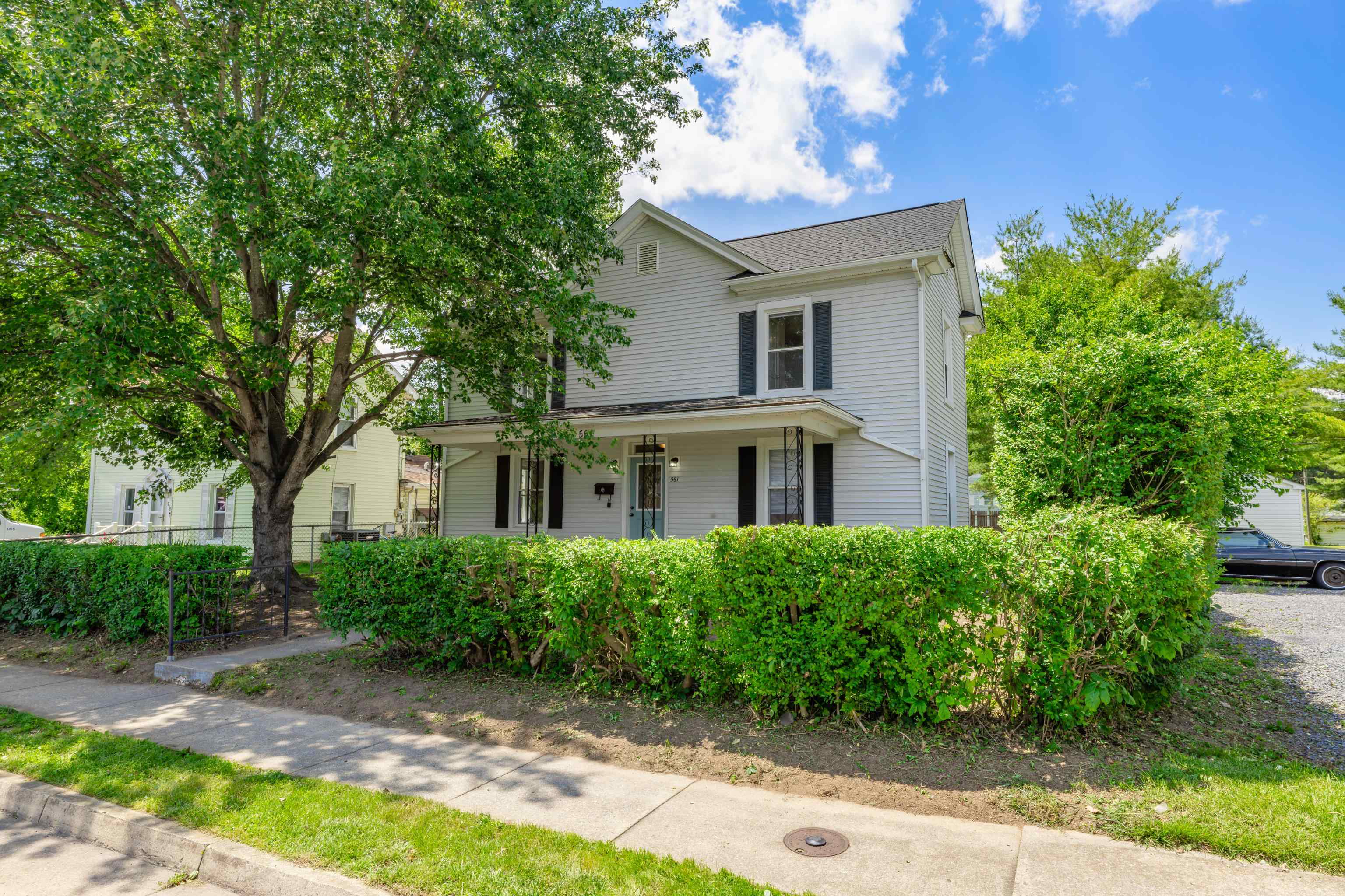 561 ARCH AVE