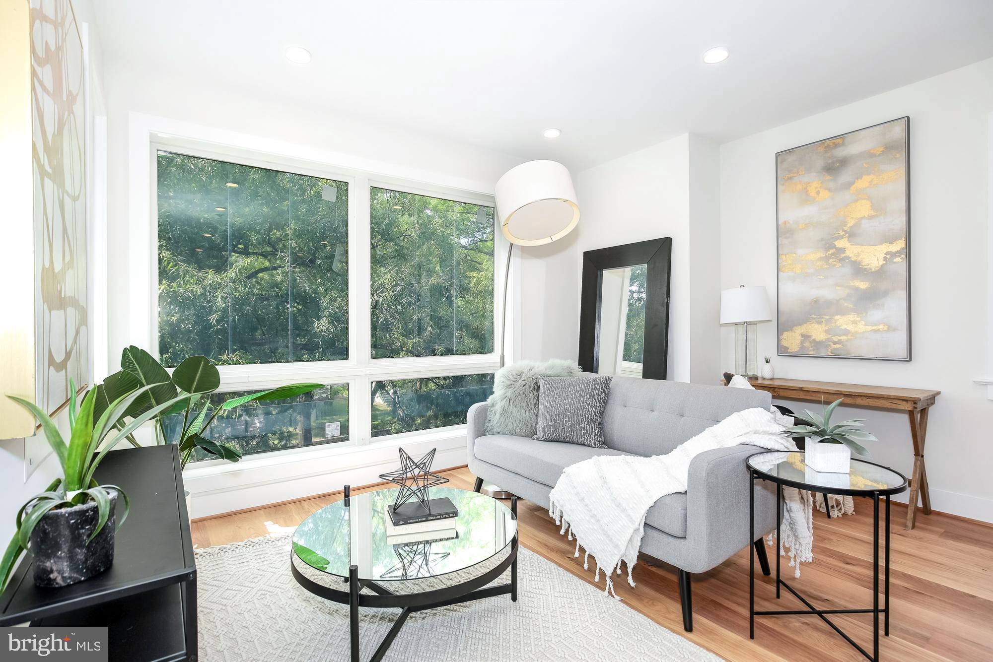 1009 Rhode Island AVENUE NE Unit: 7