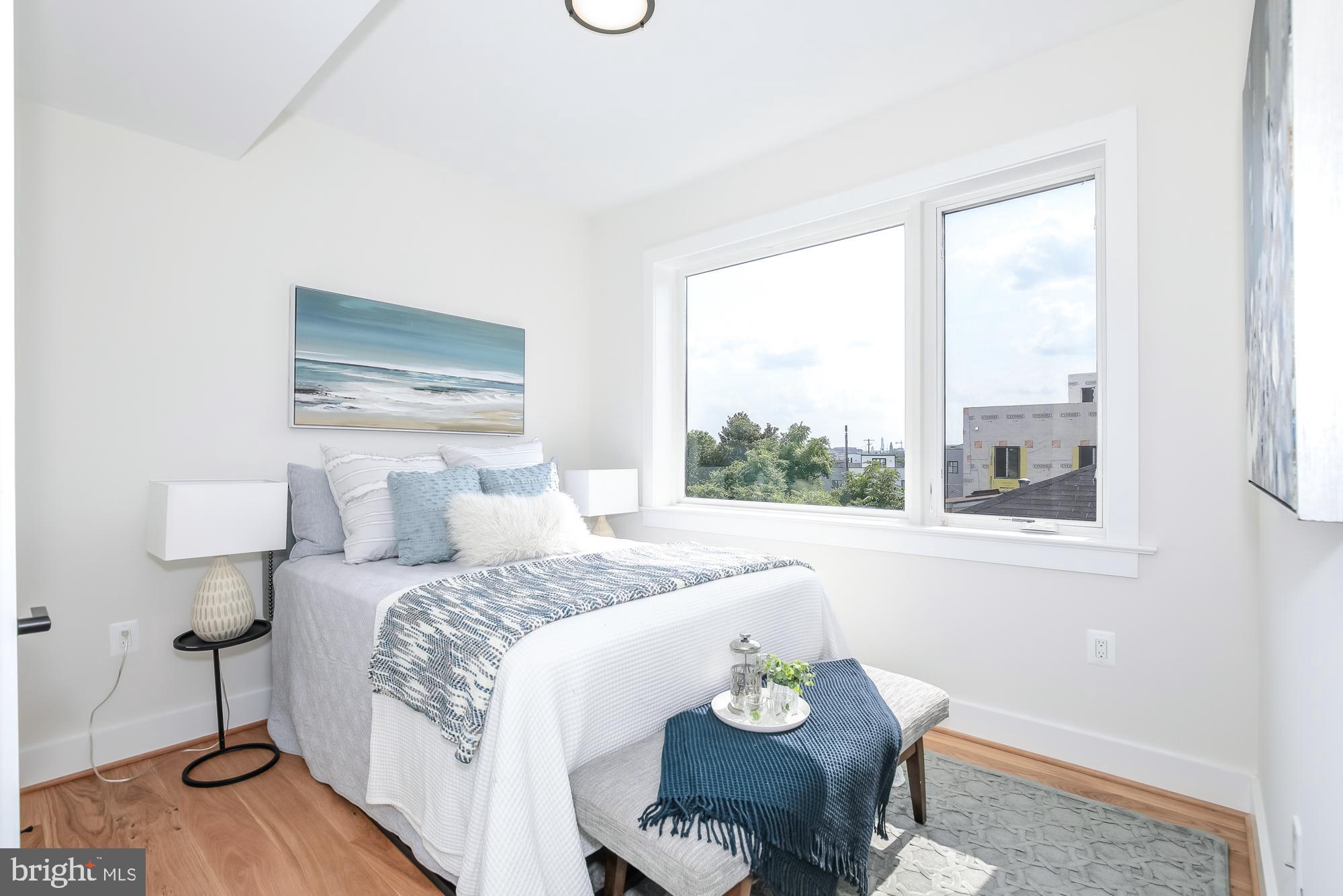 1009 Rhode Island AVENUE NE Unit: 7