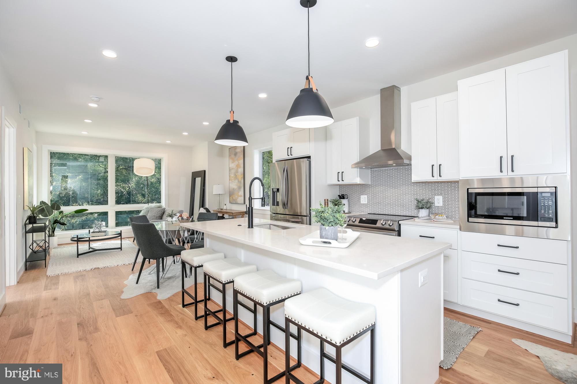 1009 Rhode Island AVENUE NE Unit: 7