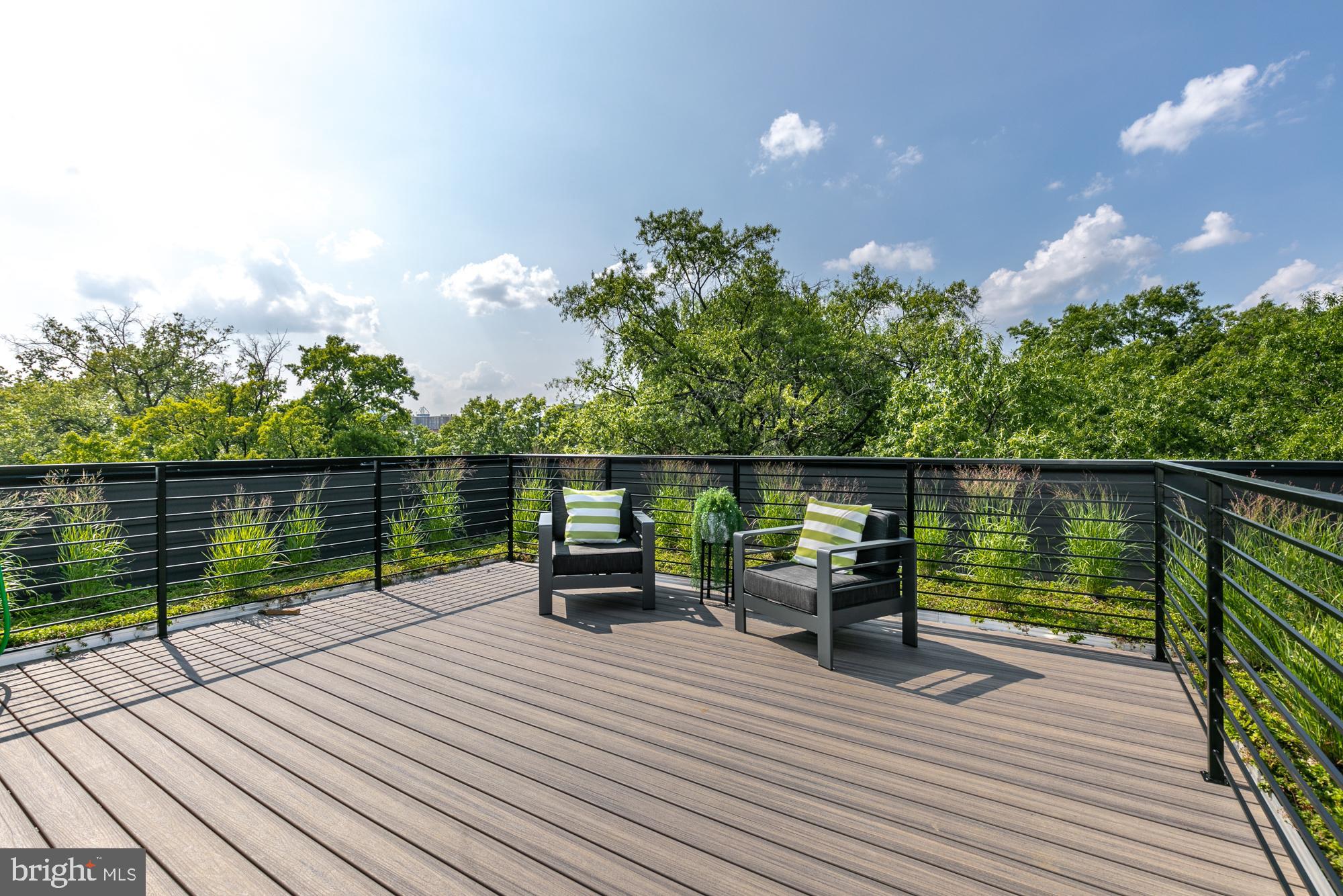 1009 Rhode Island AVENUE NE Unit: 7