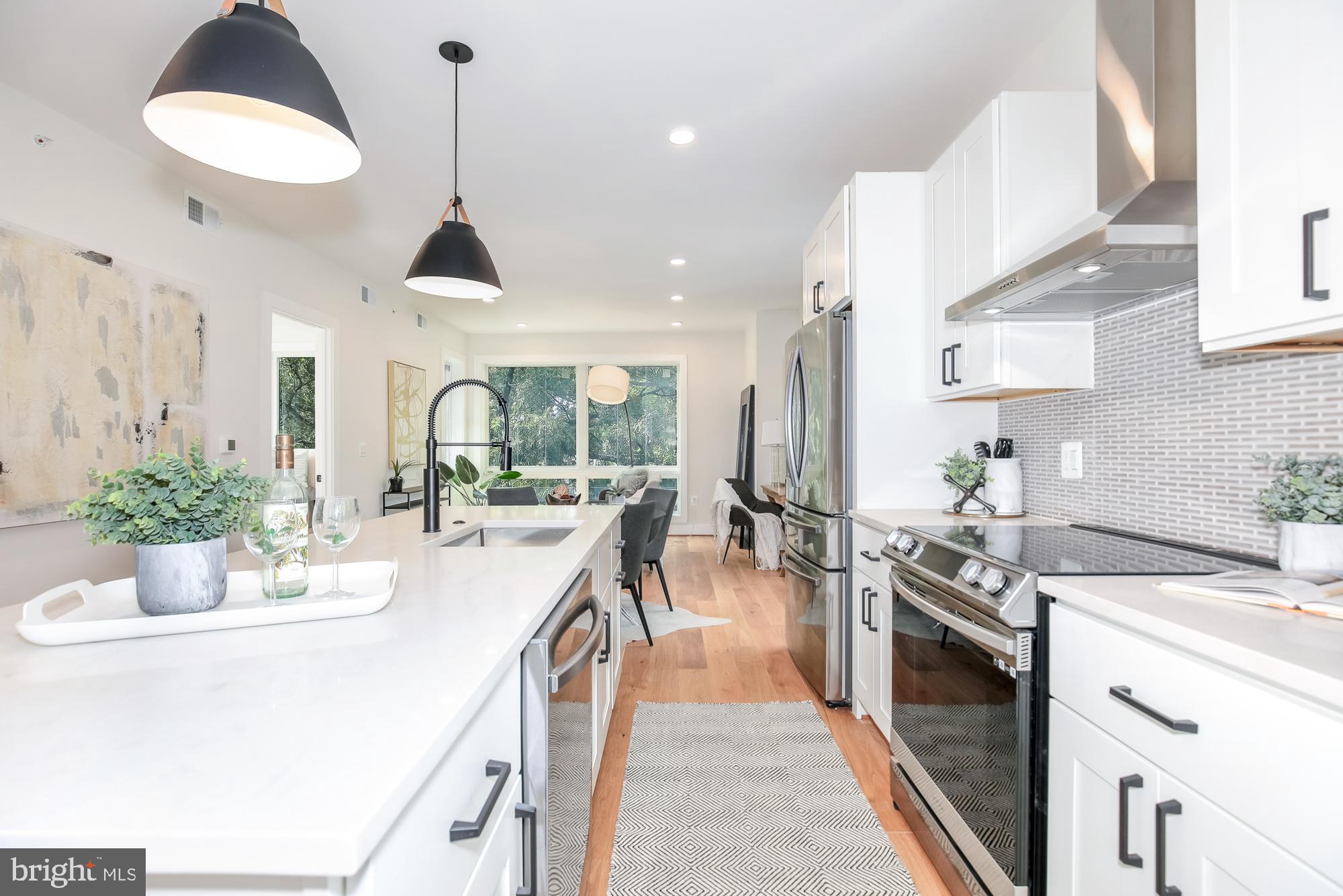 1009 Rhode Island AVENUE NE Unit: 7