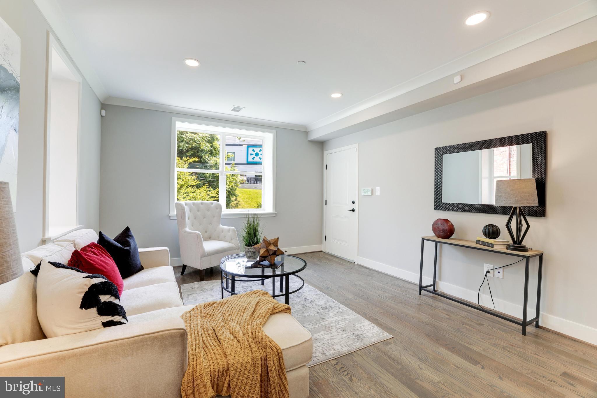 2916 P STREET SE Unit: VILLA-2