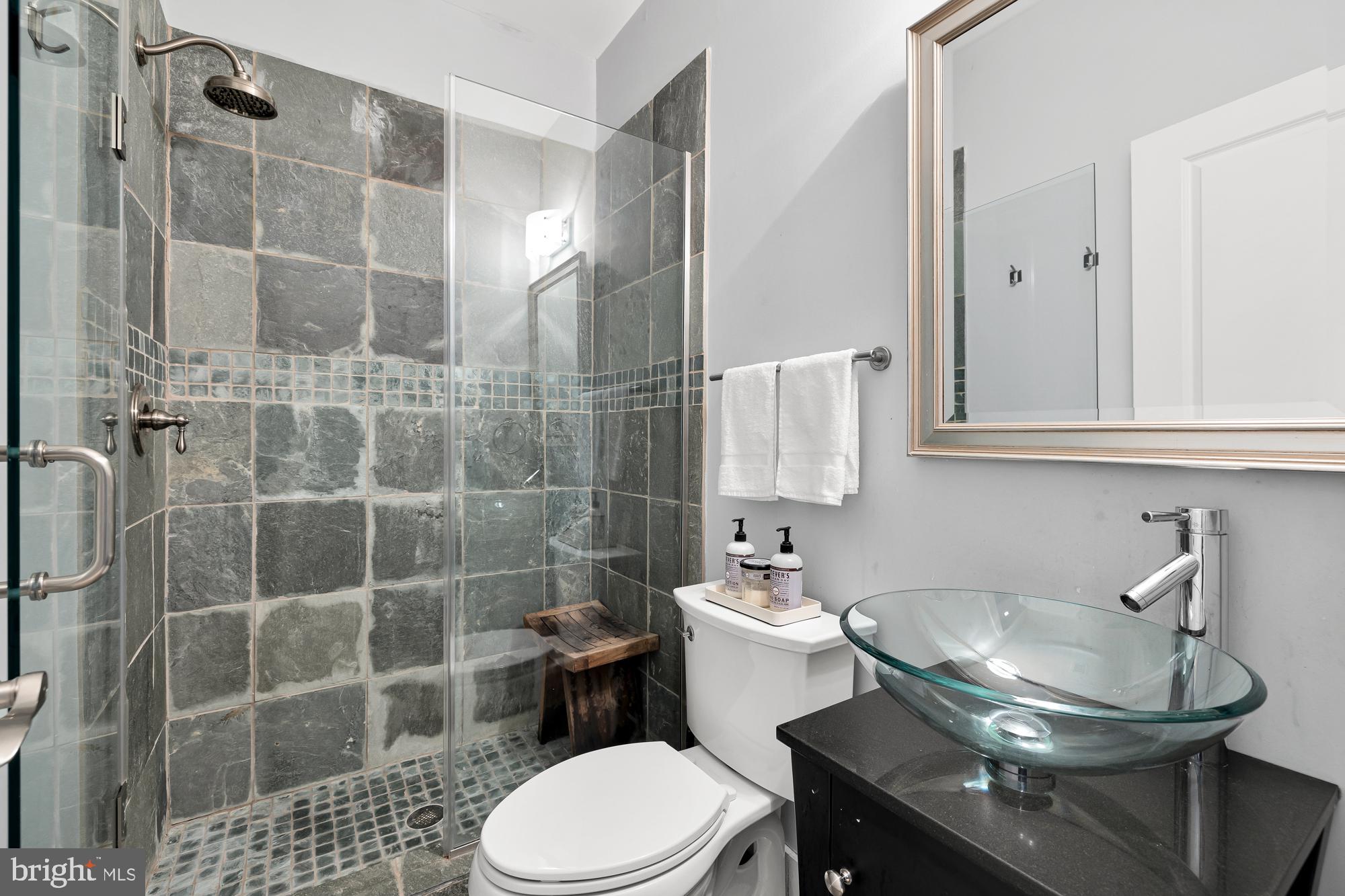 1722 1ST STREET NW Unit: 1