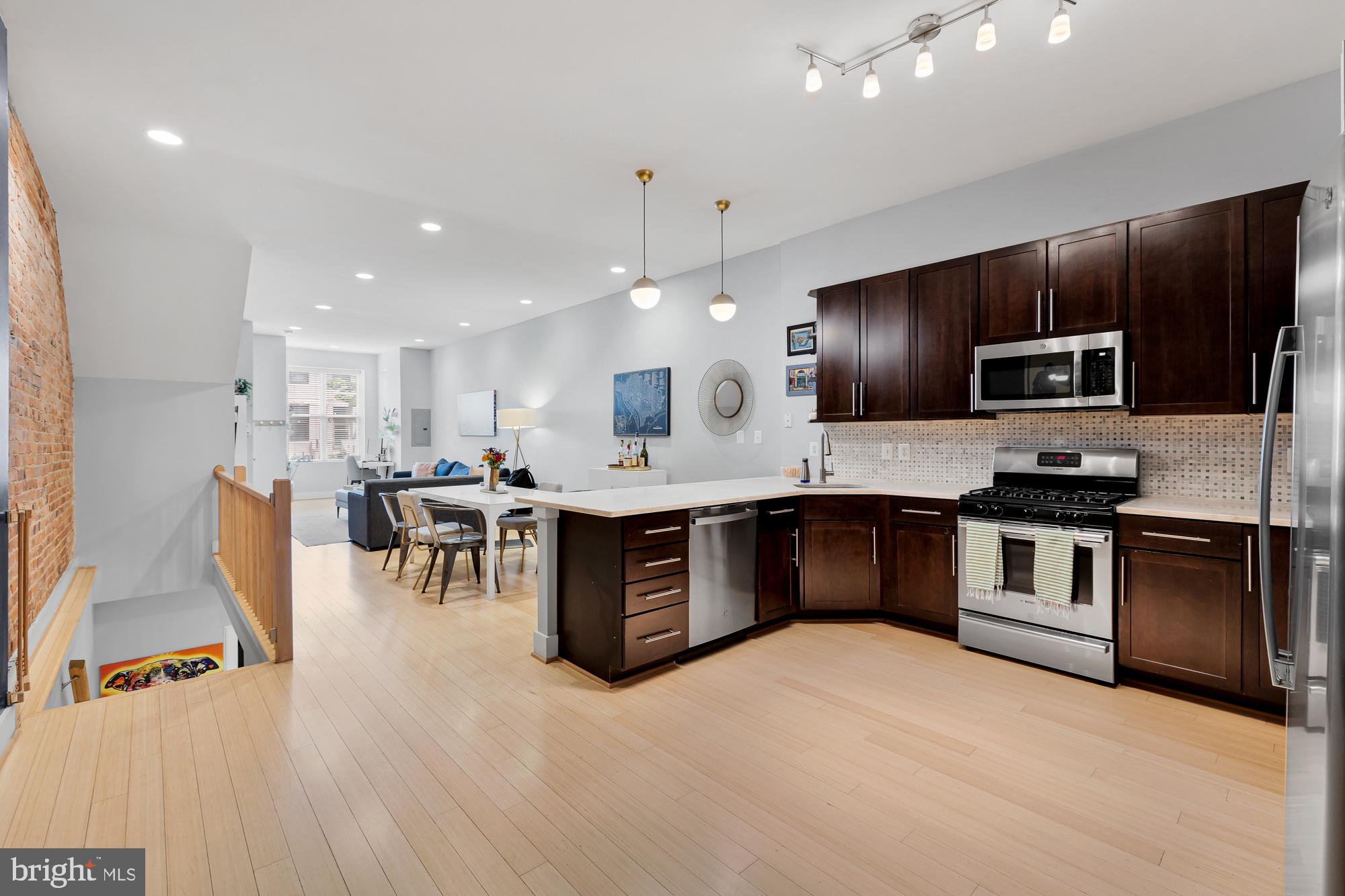 1722 1ST STREET NW Unit: 1