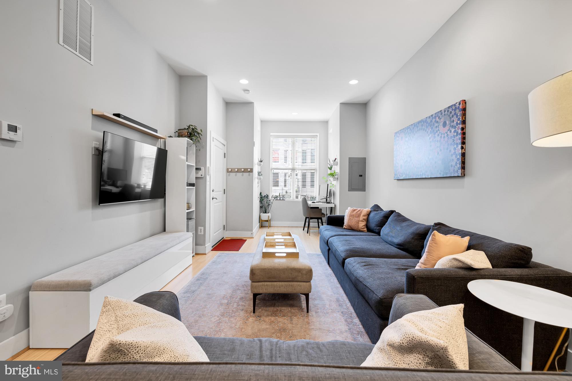 1722 1ST STREET NW Unit: 1