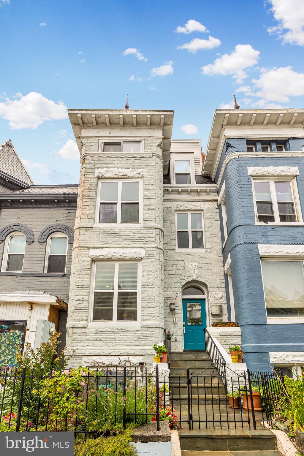 1722 1ST STREET NW Unit: 1