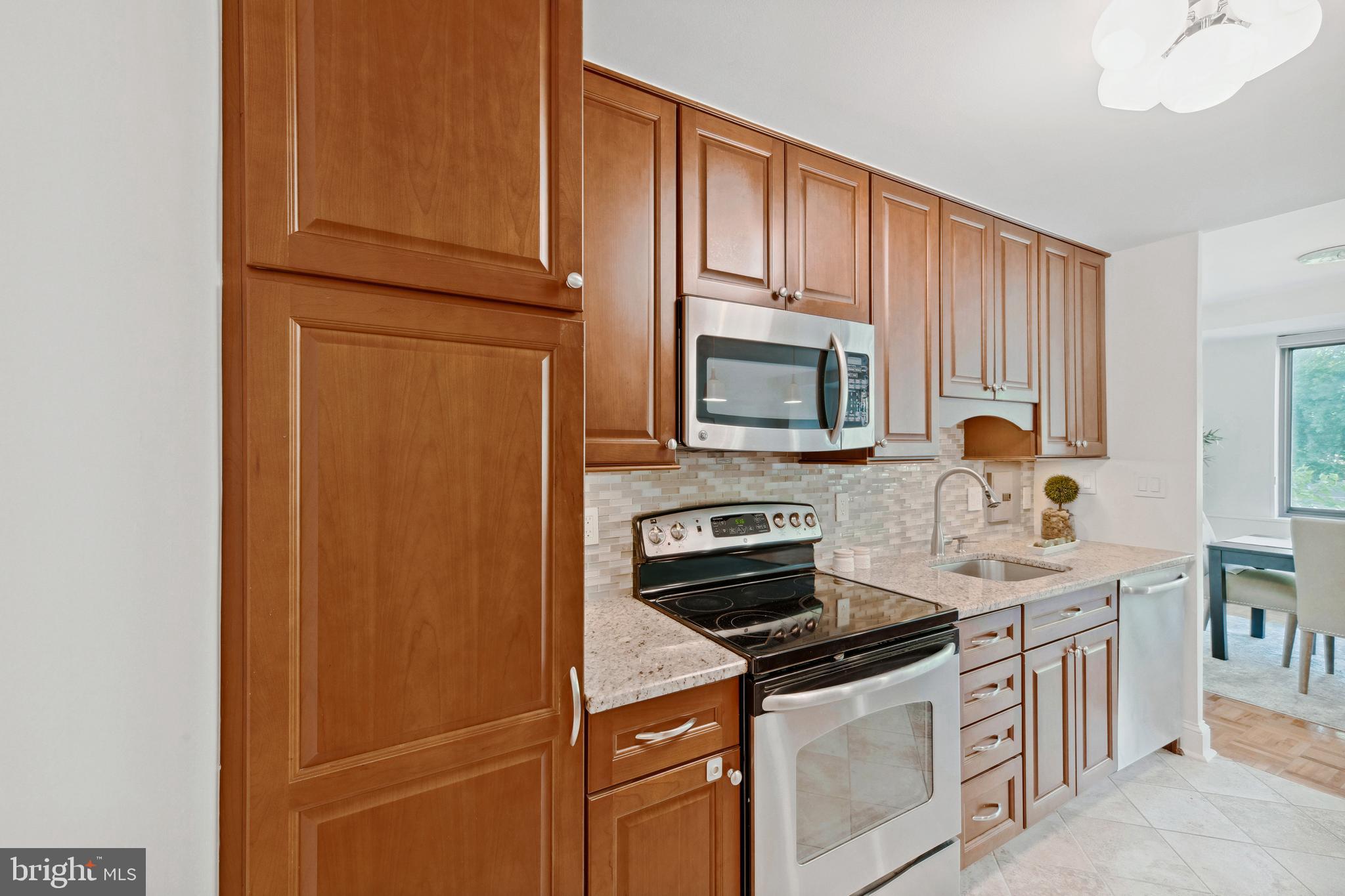 4740 Connecticut AVENUE NW Unit: 402