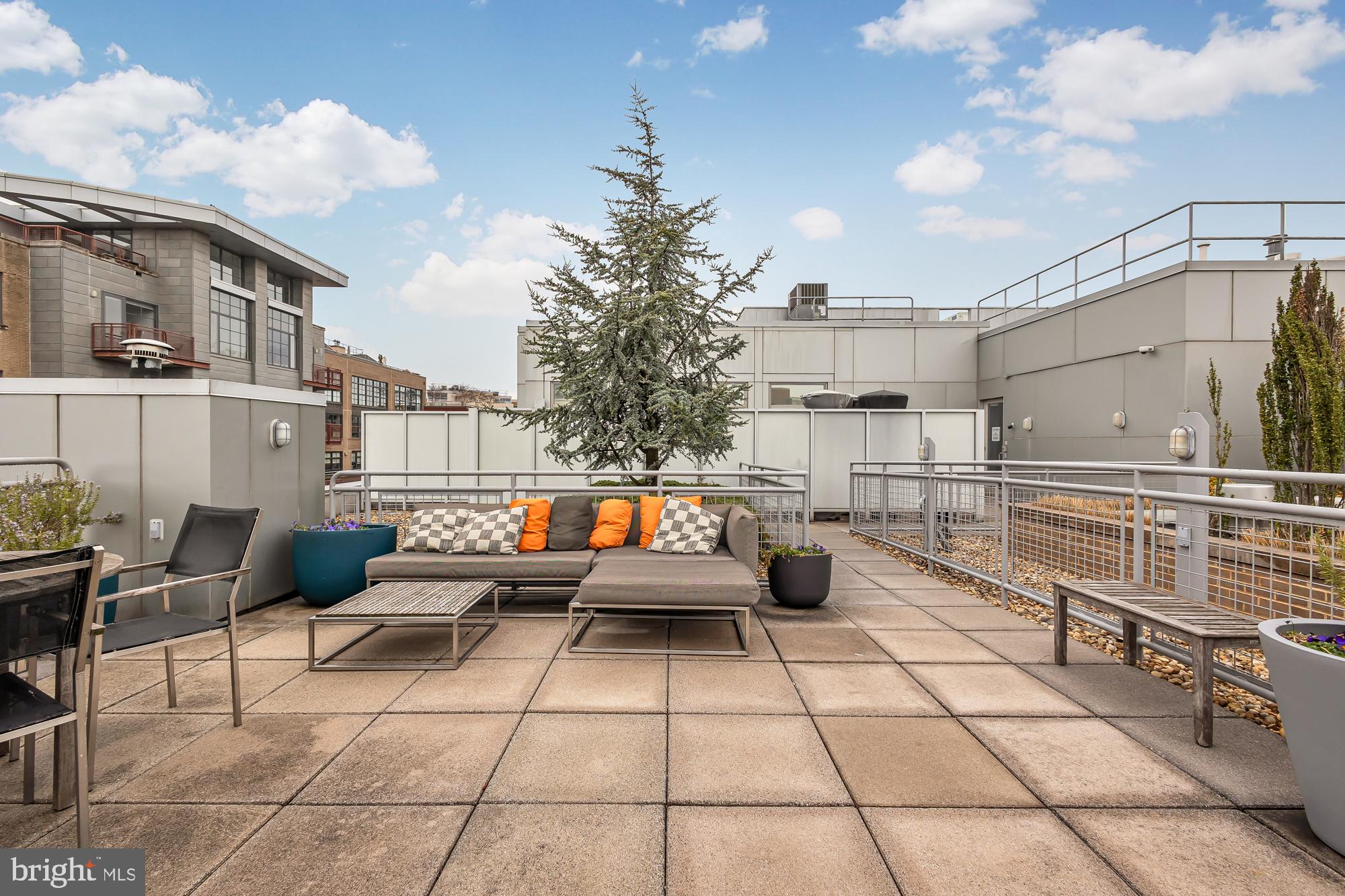 1401 Church St NW #126