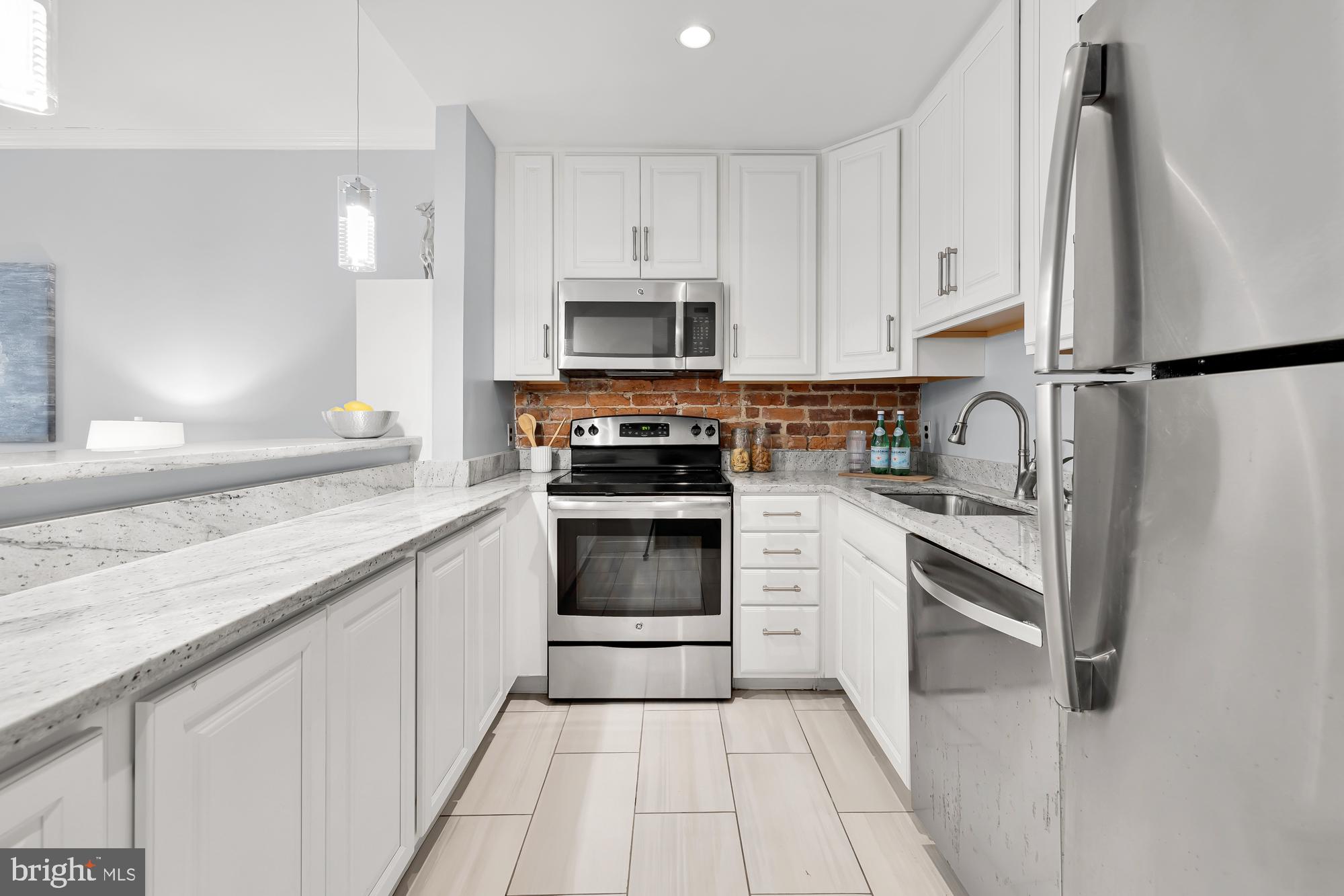 1833 California Street NW Unit: 303