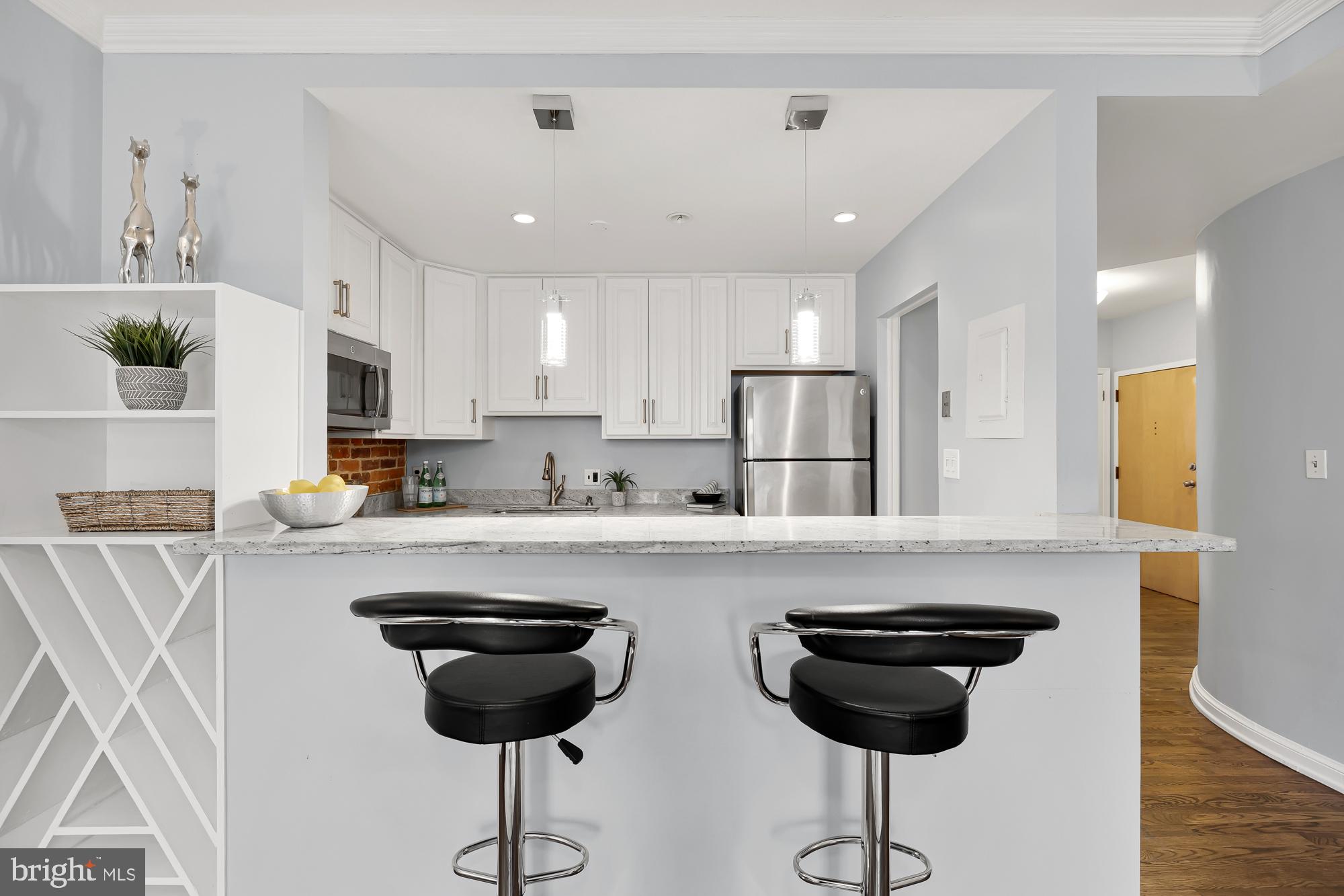 1833 California Street NW Unit: 303