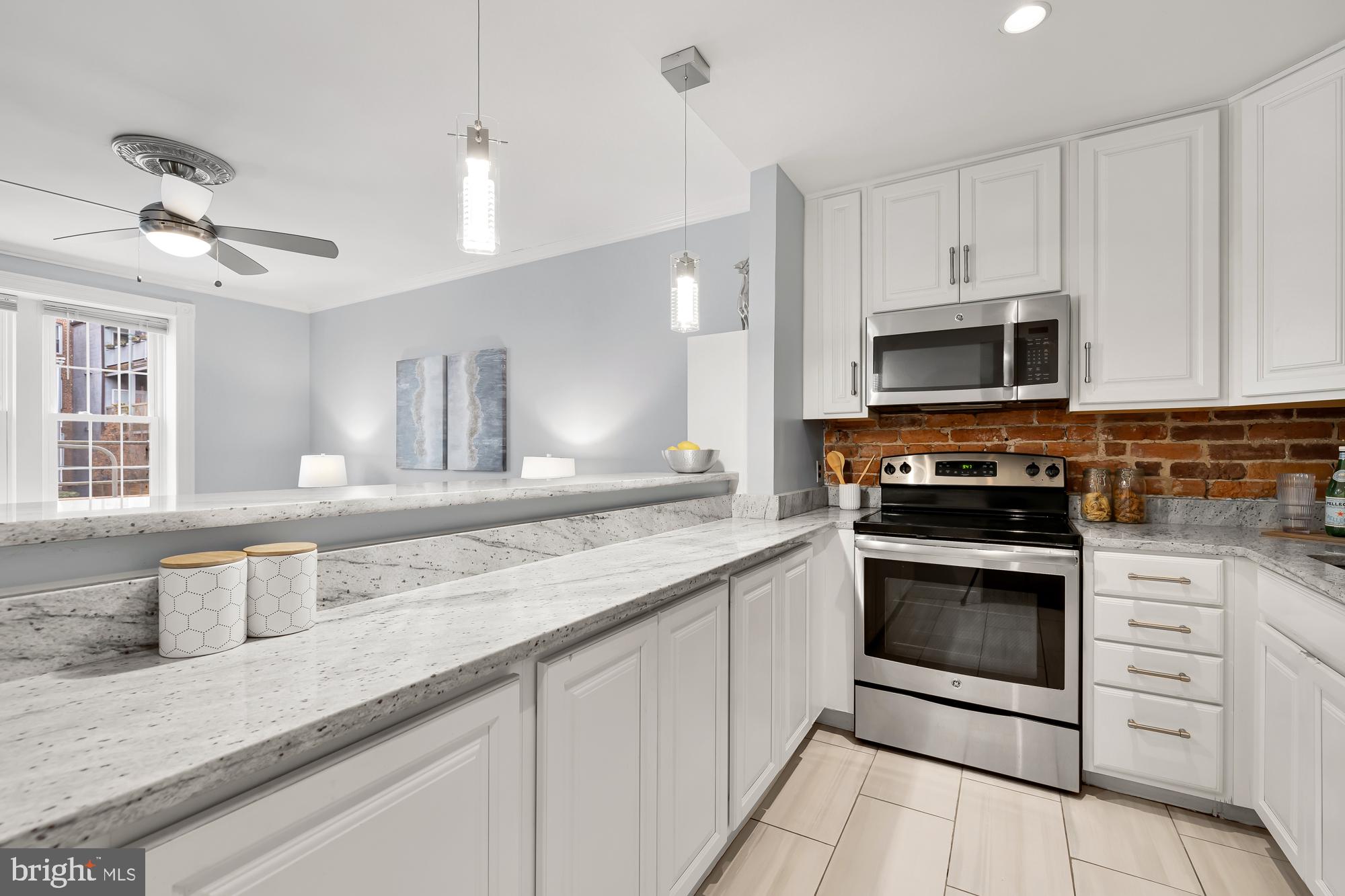 1833 California Street NW Unit: 303