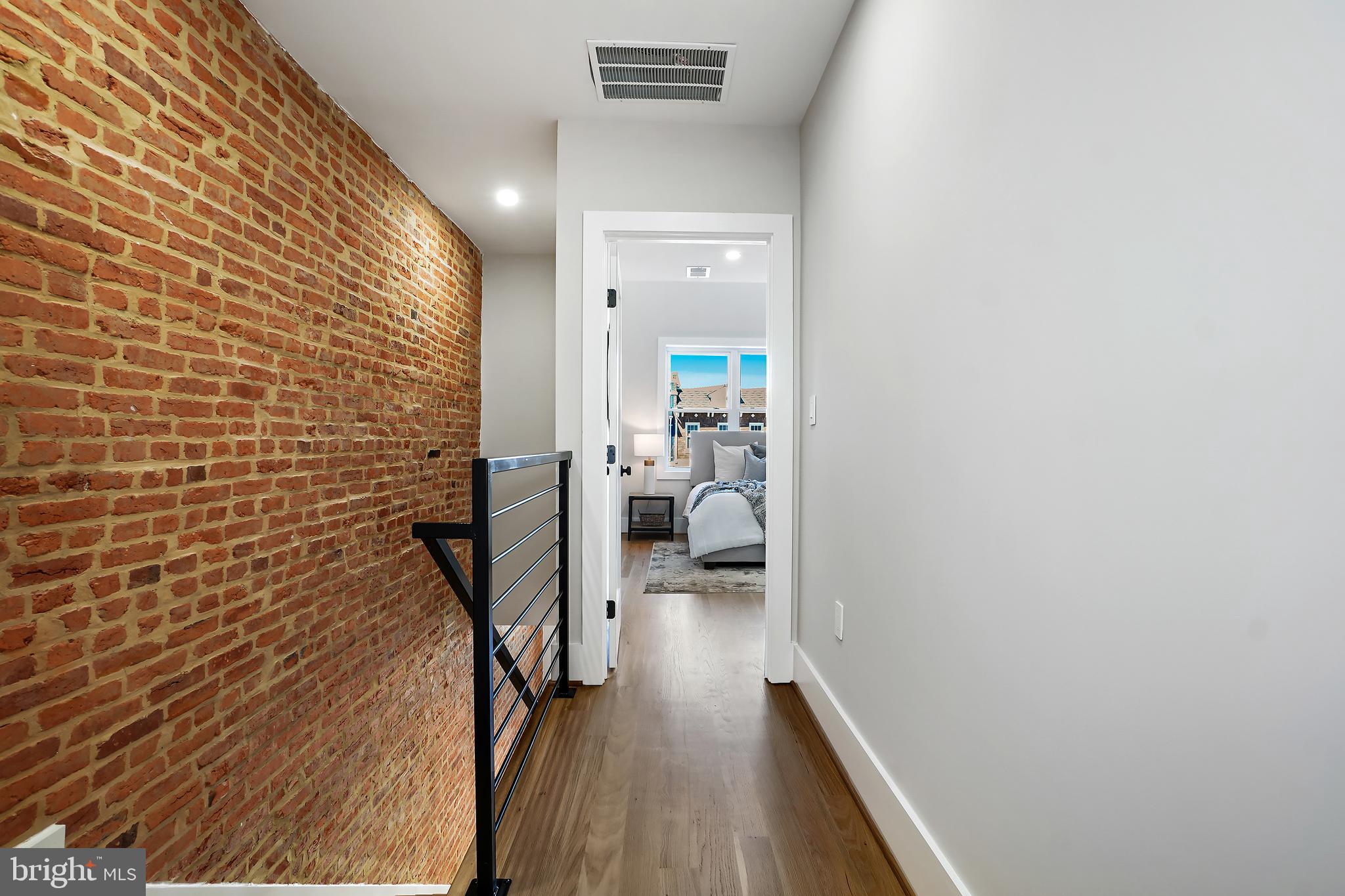 1220 Quincy St NW