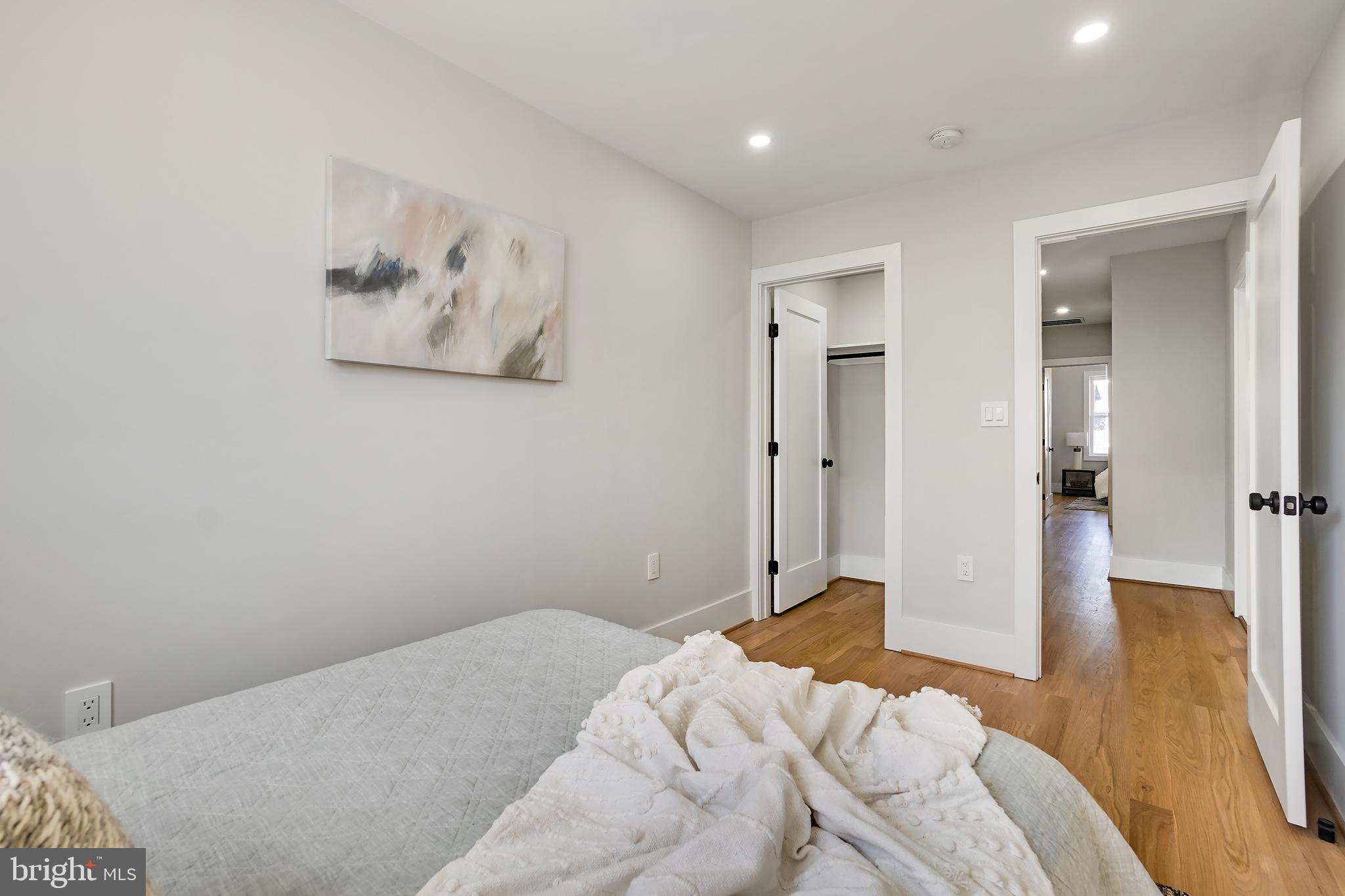 1220 Quincy St NW
